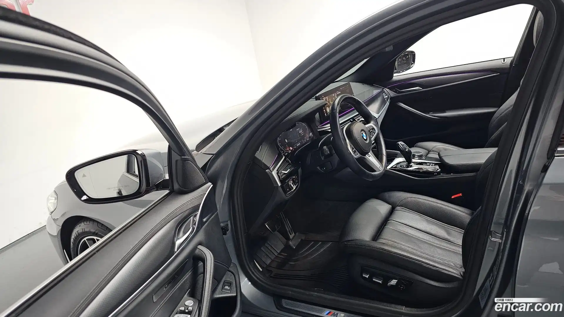 5-Series BMW 2022.11-INNER-010