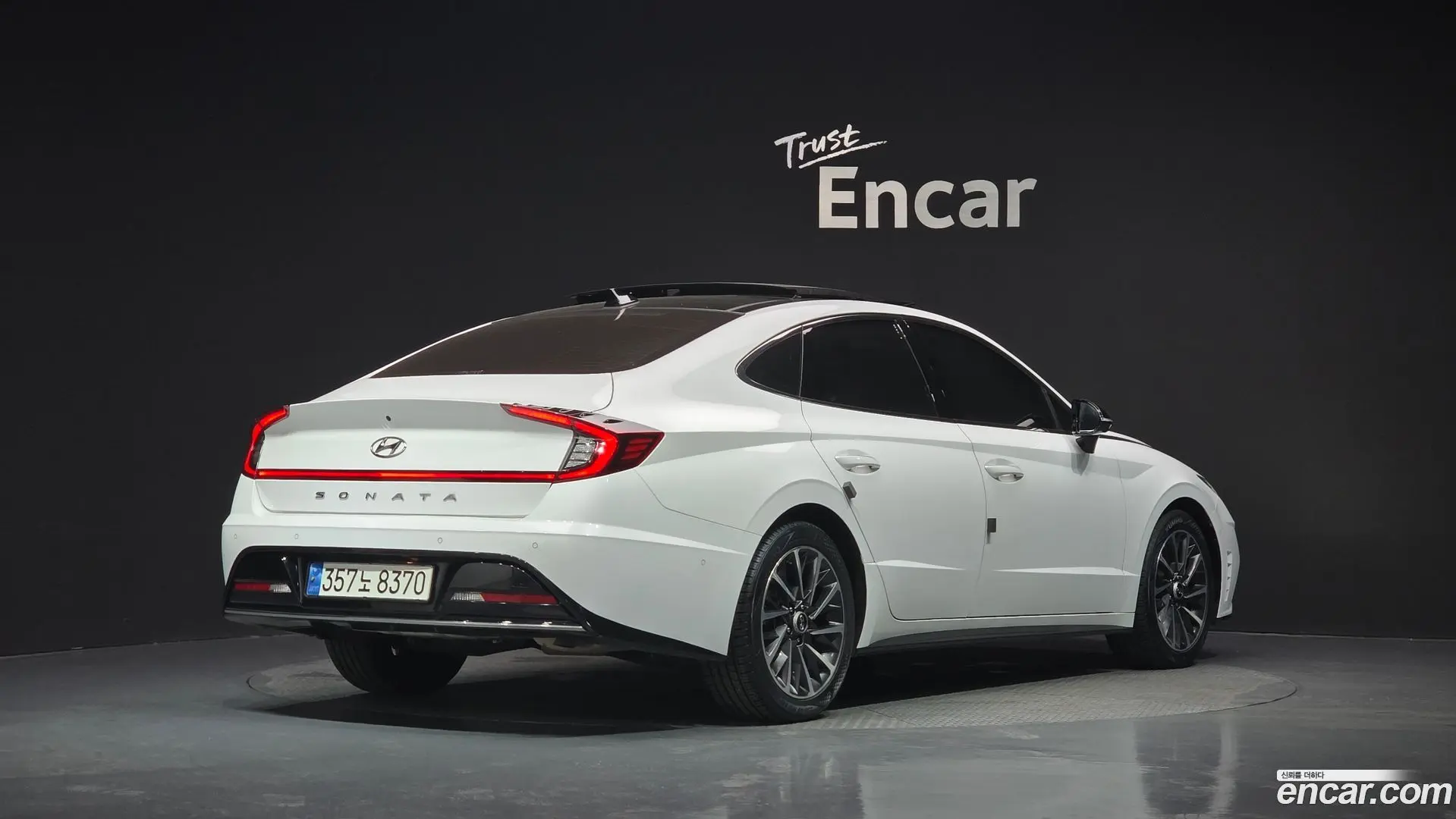 Main__Slider__Photo:Sonata Hyundai 2022.9-1