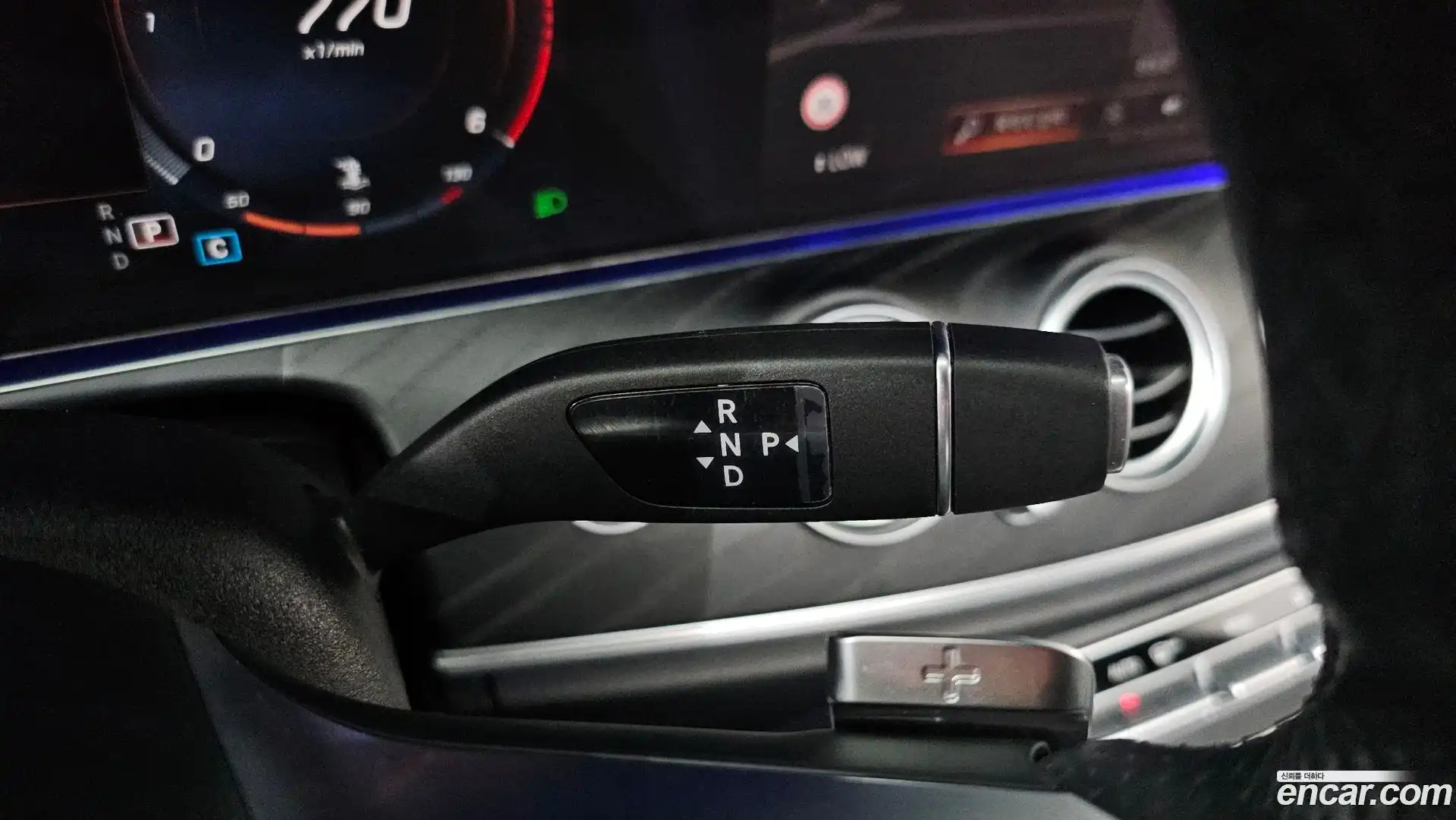 E-Class Mercedes-Benz 2020.11-INNER-009