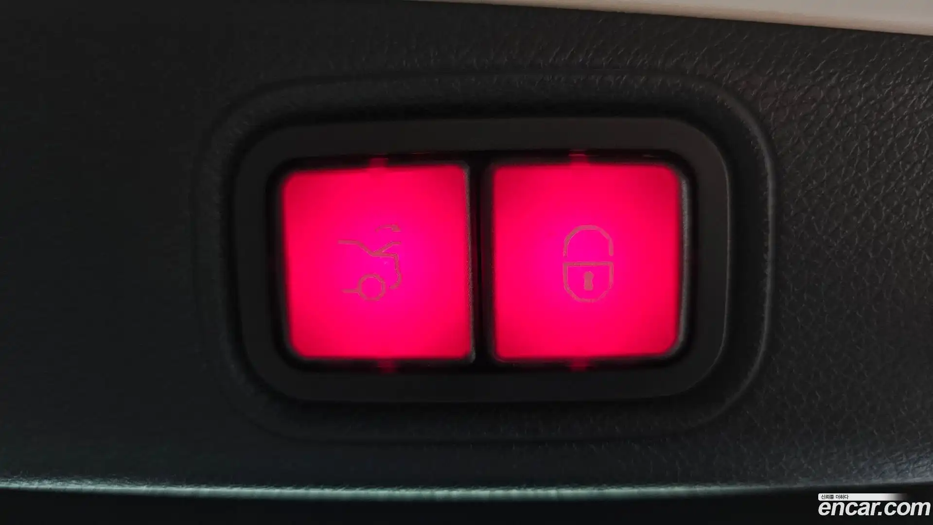 E-Class Mercedes-Benz 2020.11-OPTION-021