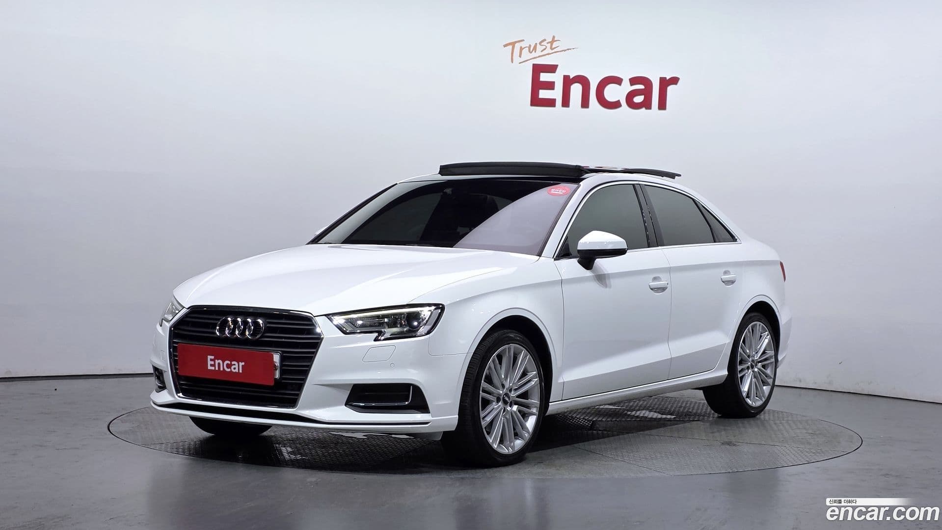 Main__Slider__Photo:A3 Audi 2018.8-0