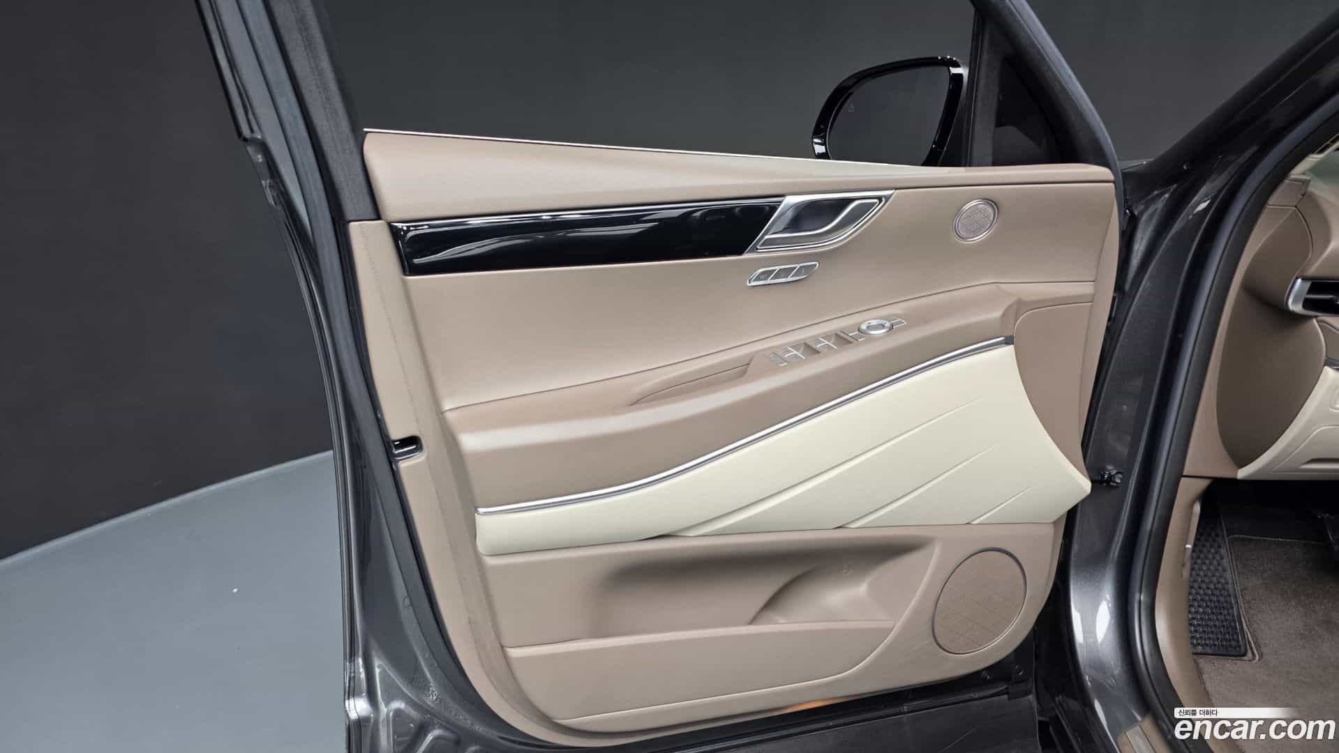 GV80 Genesis 2022.0-INNER-034