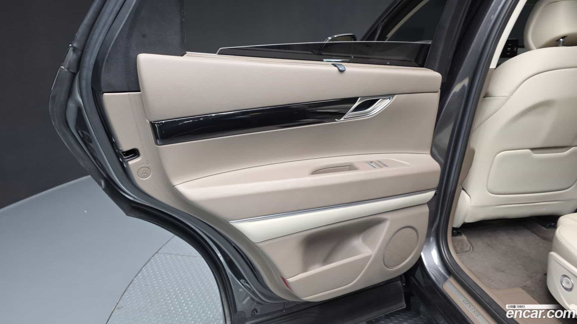 GV80 Genesis 2022.0-INNER-035