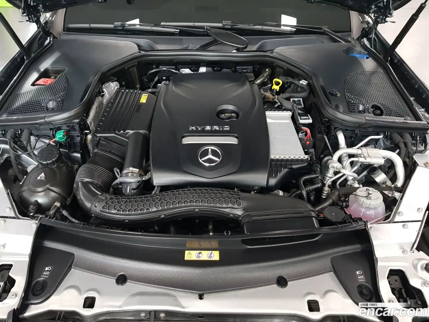 E-Class Mercedes-Benz 2023.5-OUTER-006