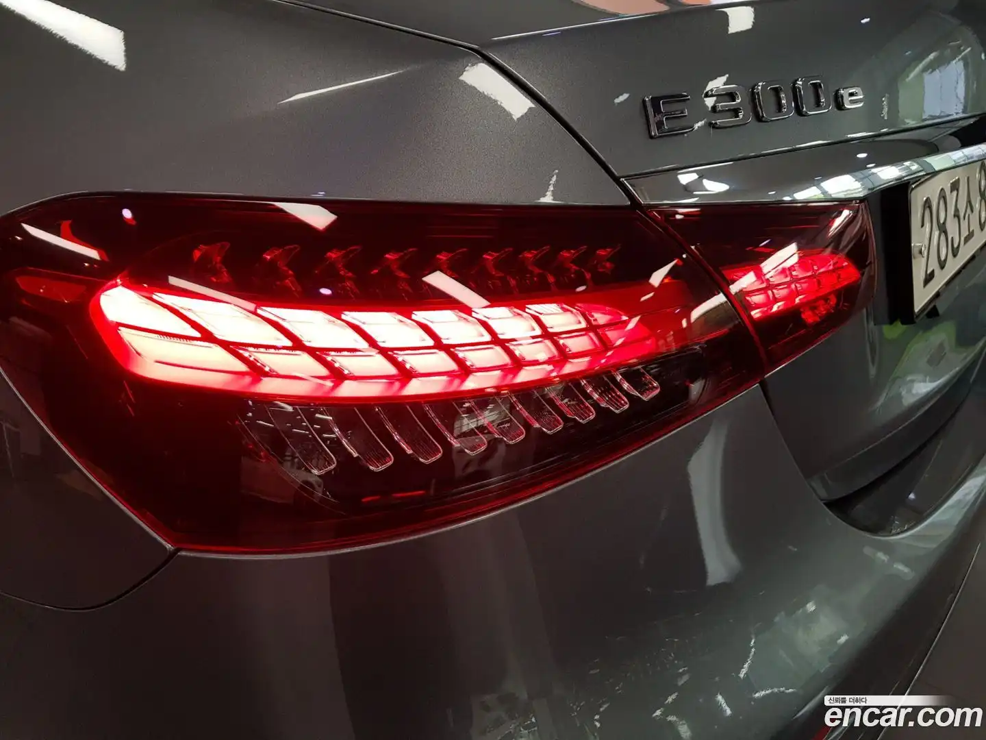 E-Class Mercedes-Benz 2023.5-OPTION-015