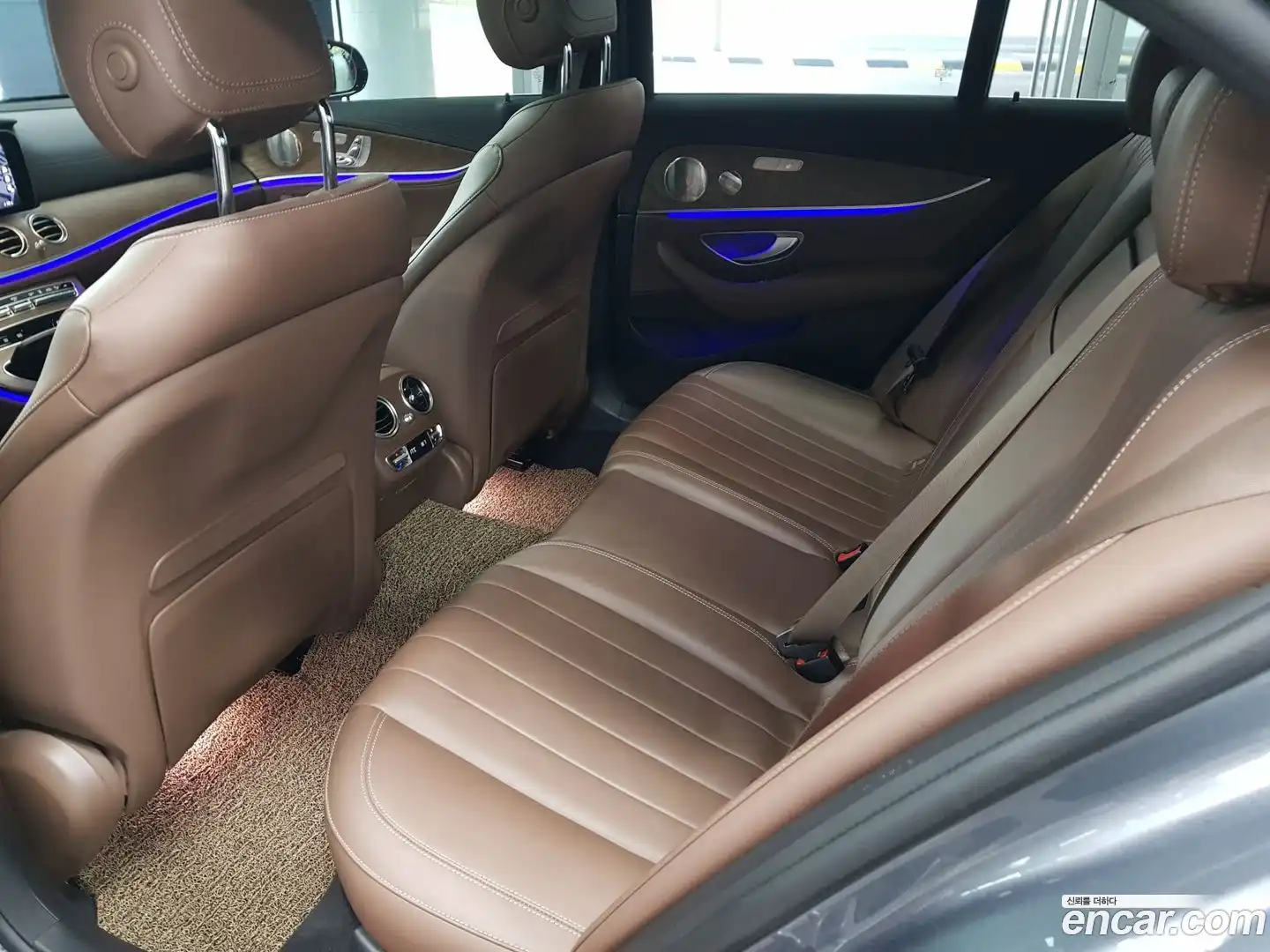E-Class Mercedes-Benz 2023.5-OPTION-019