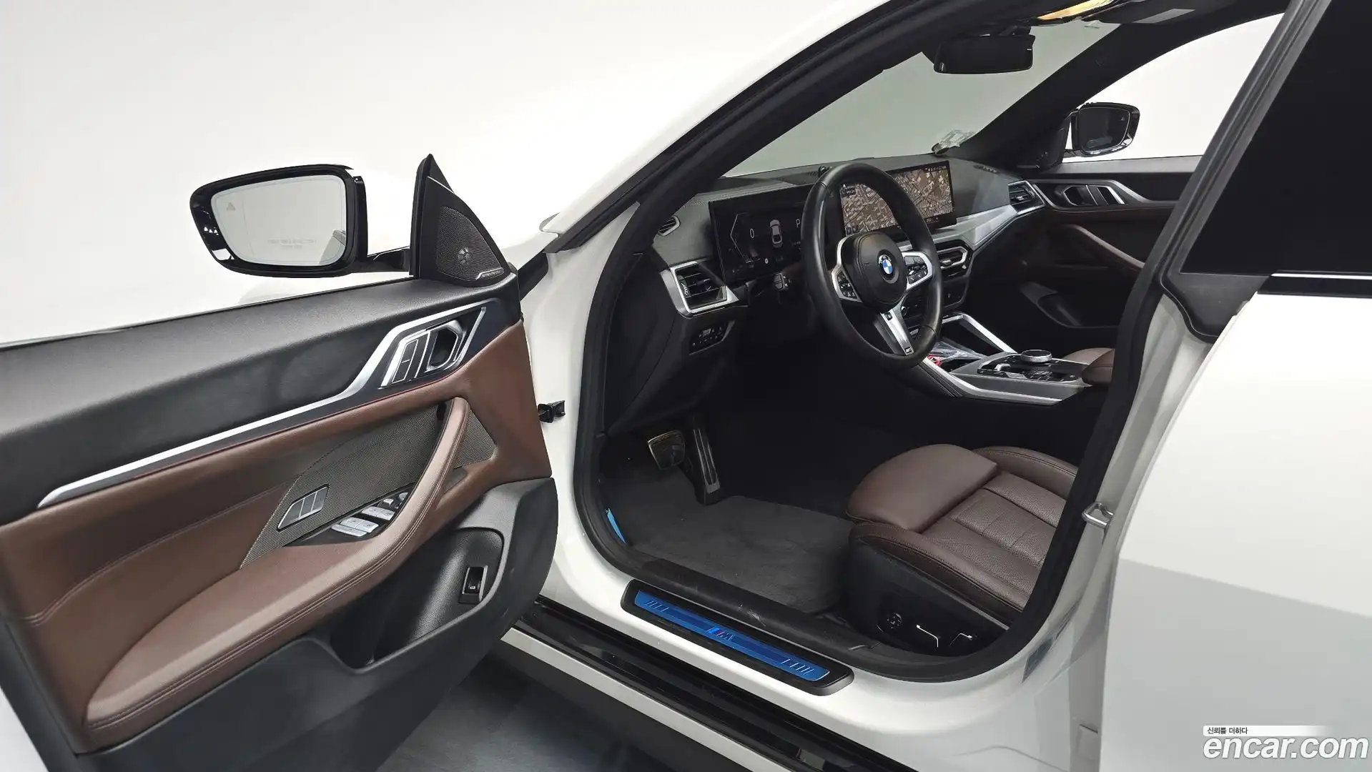 4-Series BMW 2024.6-INNER-010
