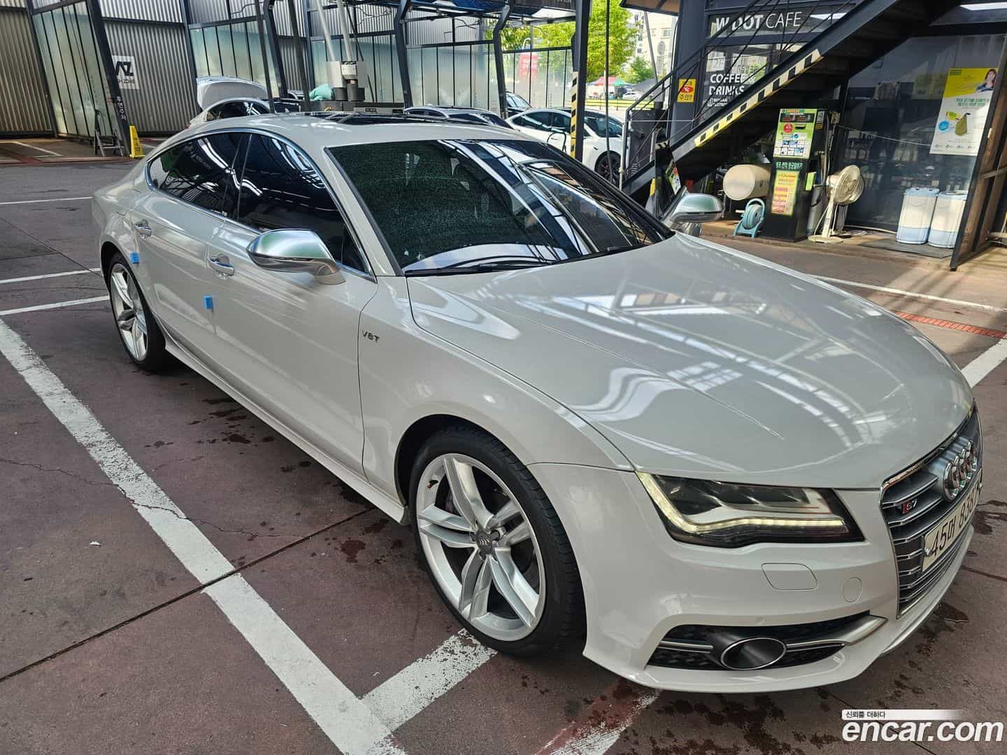 S7 Audi 2013.10-OUTER-001