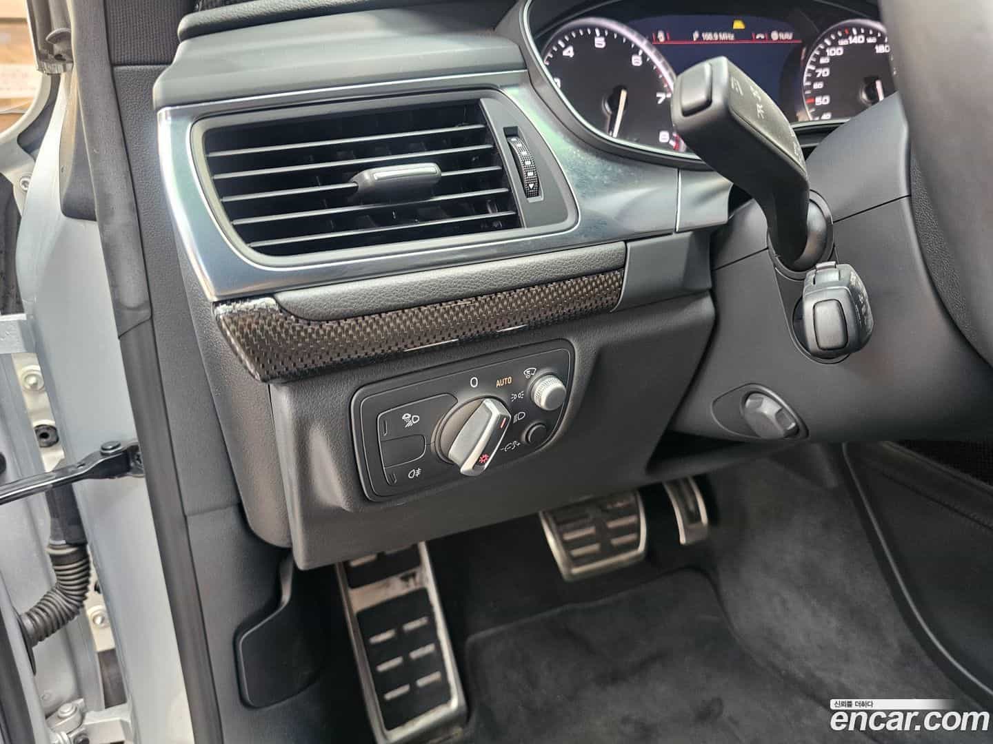 S7 Audi 2013.10-INNER-007