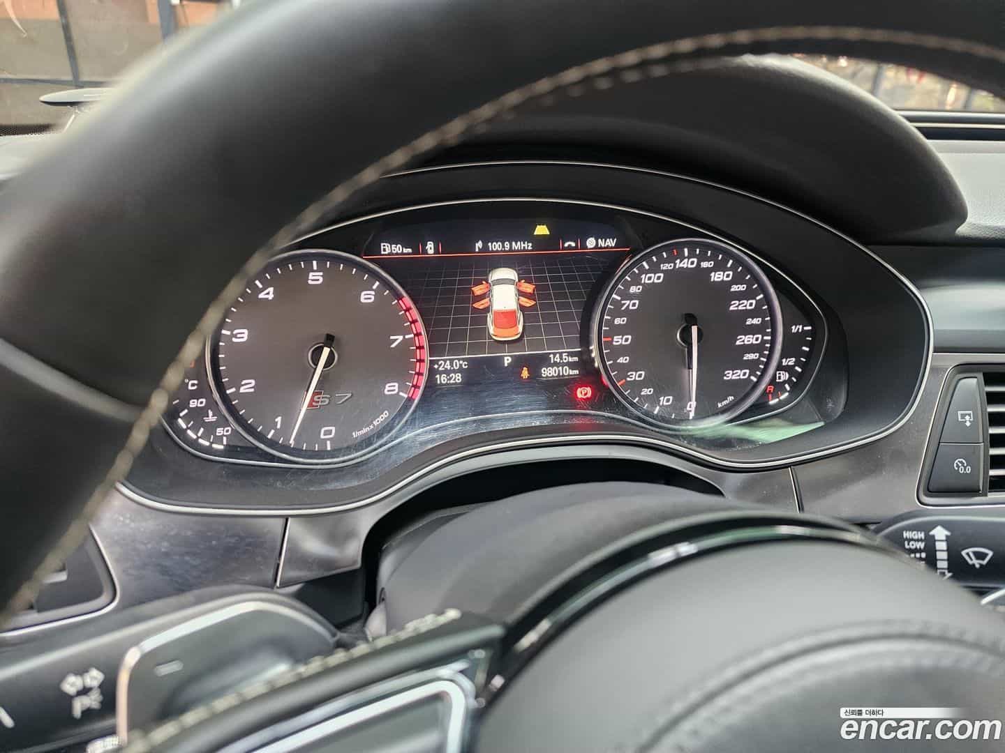 S7 Audi 2013.10-INNER-008