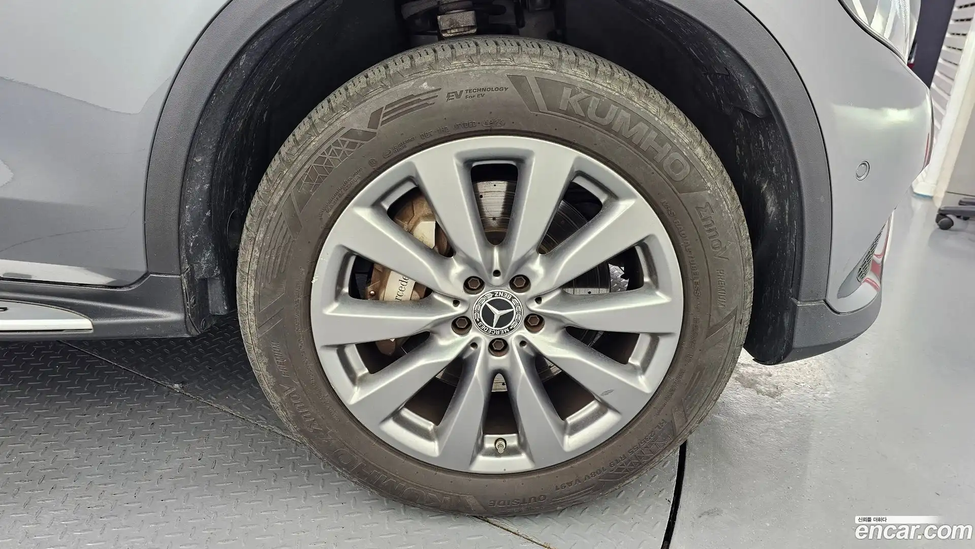 GLC-Class Mercedes-Benz 2019.3-OUTER-005