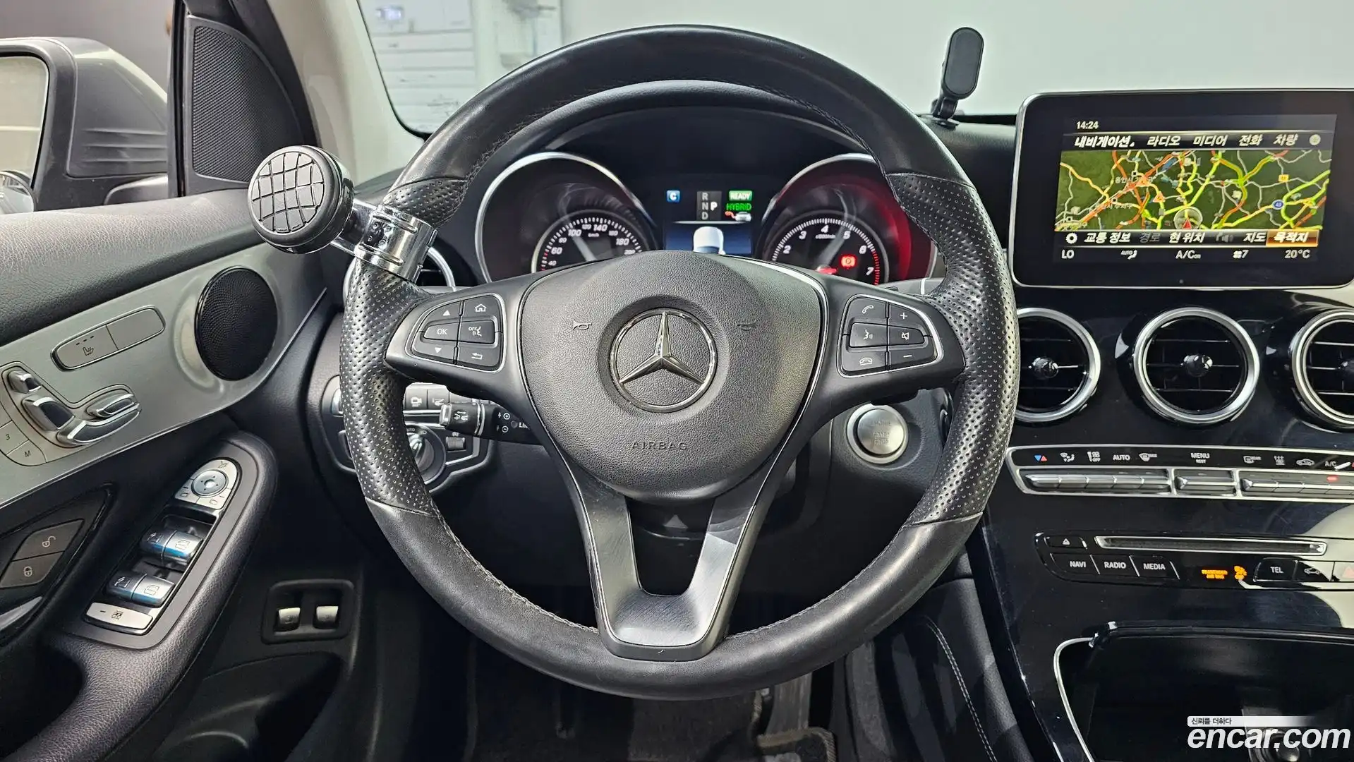 GLC-Class Mercedes-Benz 2019.3-OPTION-017