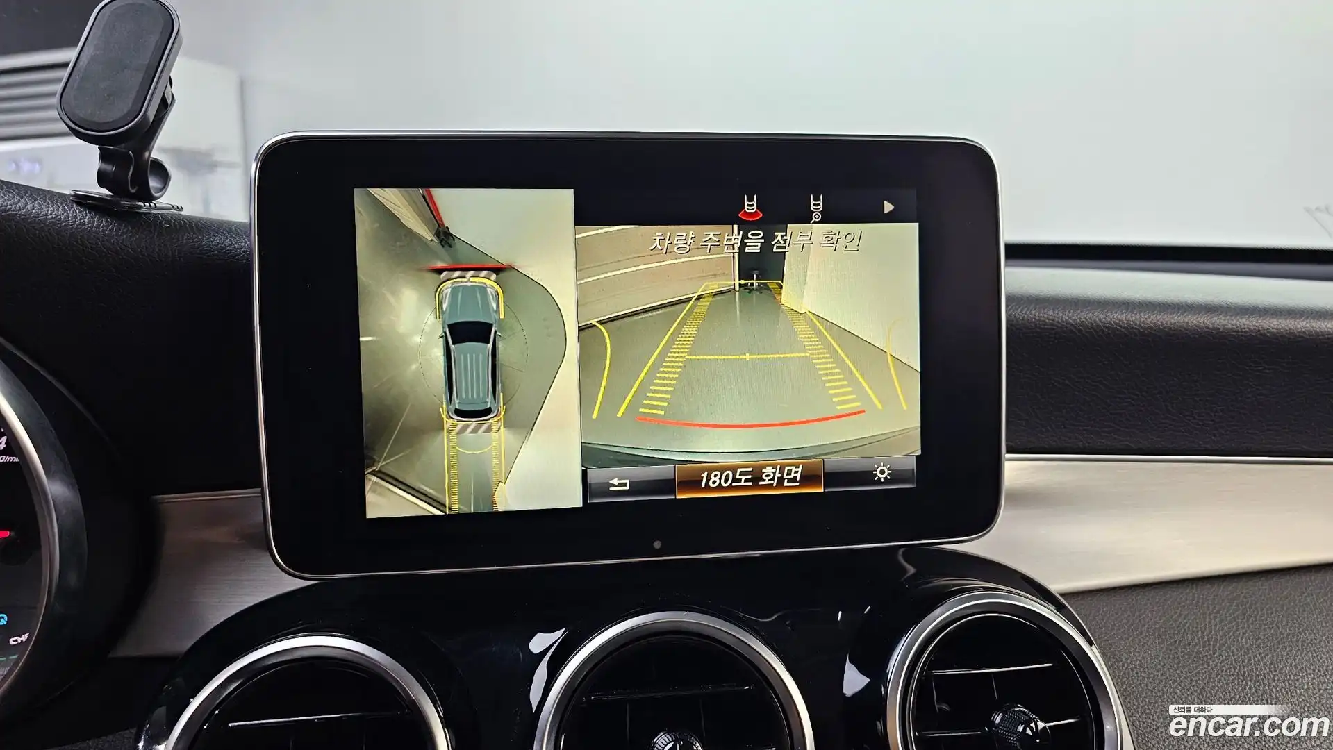 GLC-Class Mercedes-Benz 2019.3-OPTION-019