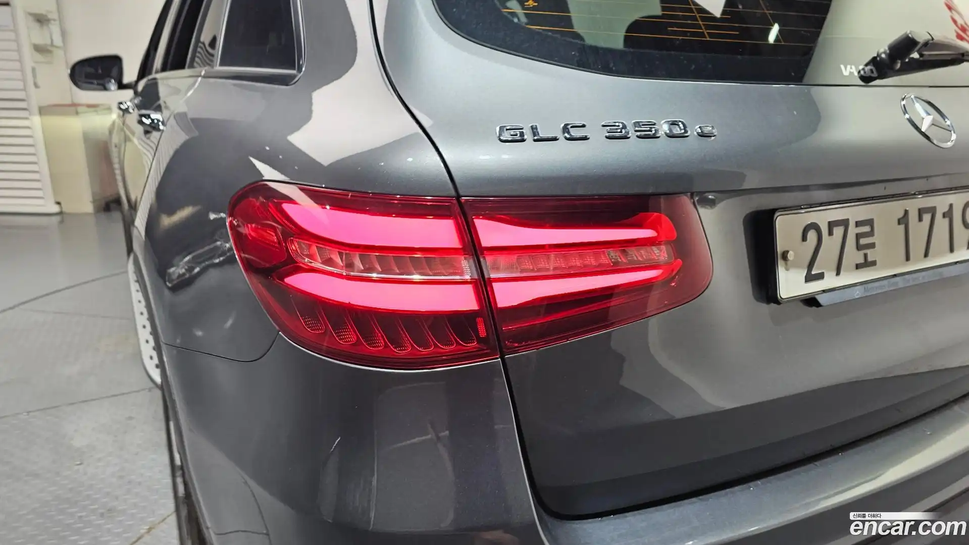 GLC-Class Mercedes-Benz 2019.3-OUTER-033