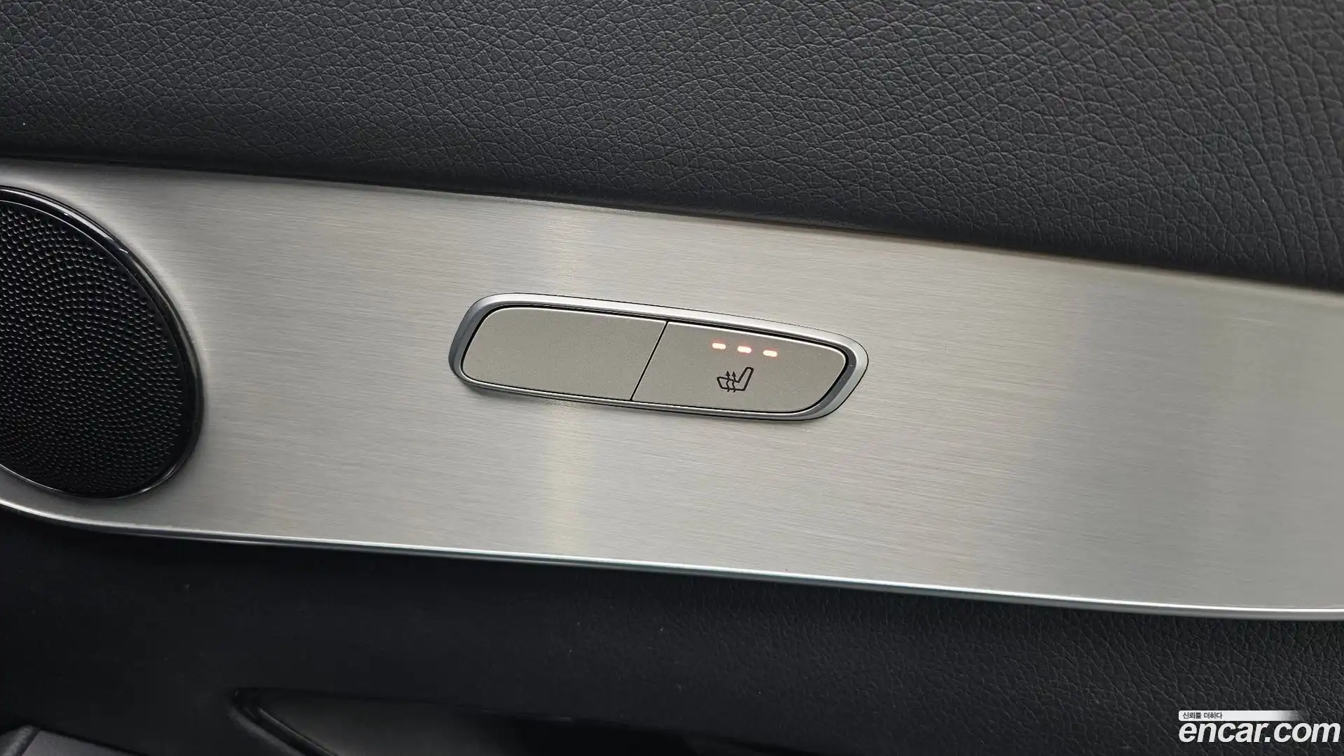 GLC-Class Mercedes-Benz 2019.3-OPTION-044