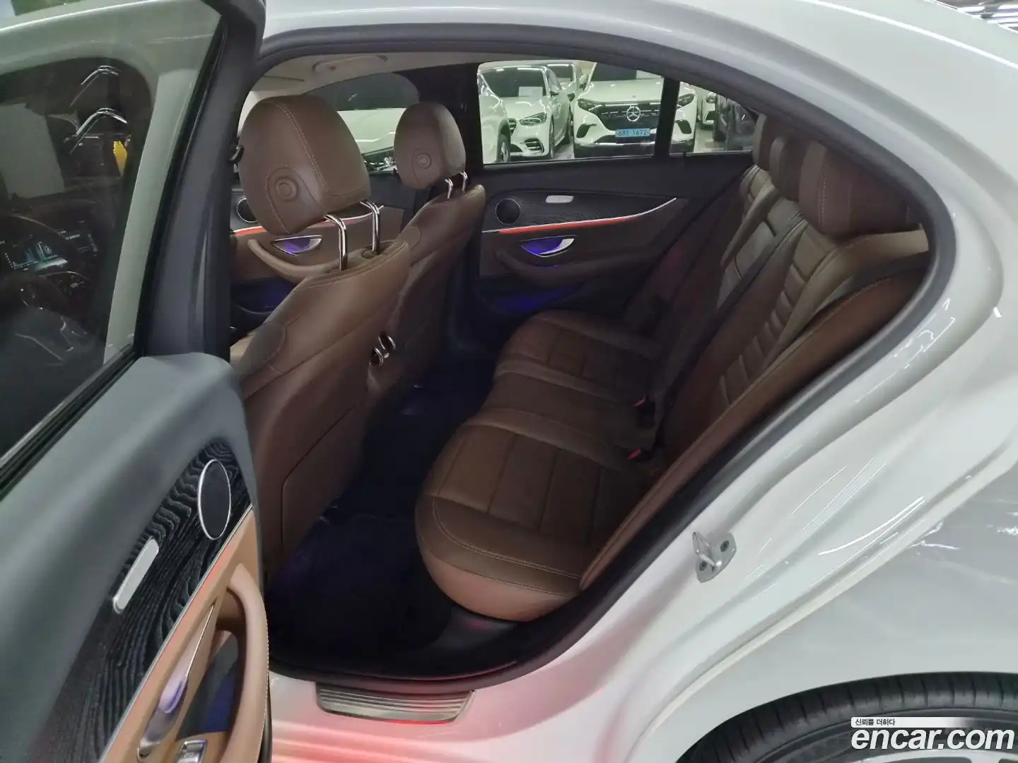E-Class Mercedes-Benz 2020.3-INNER-010