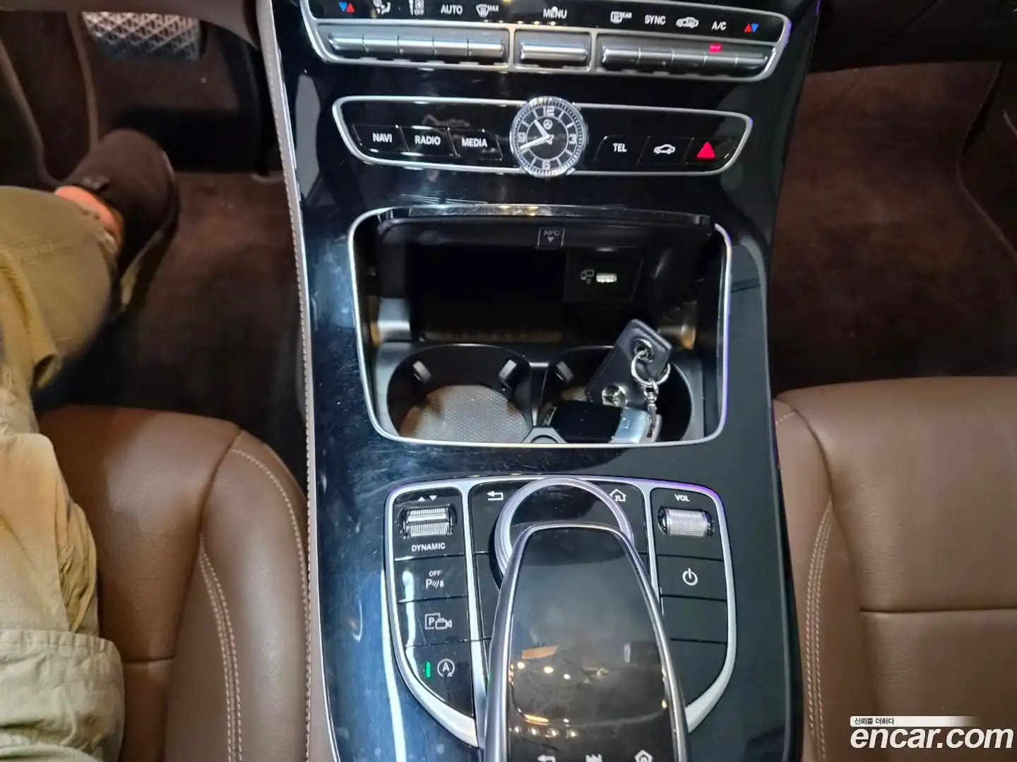 E-Class Mercedes-Benz 2020.3-OPTION-018
