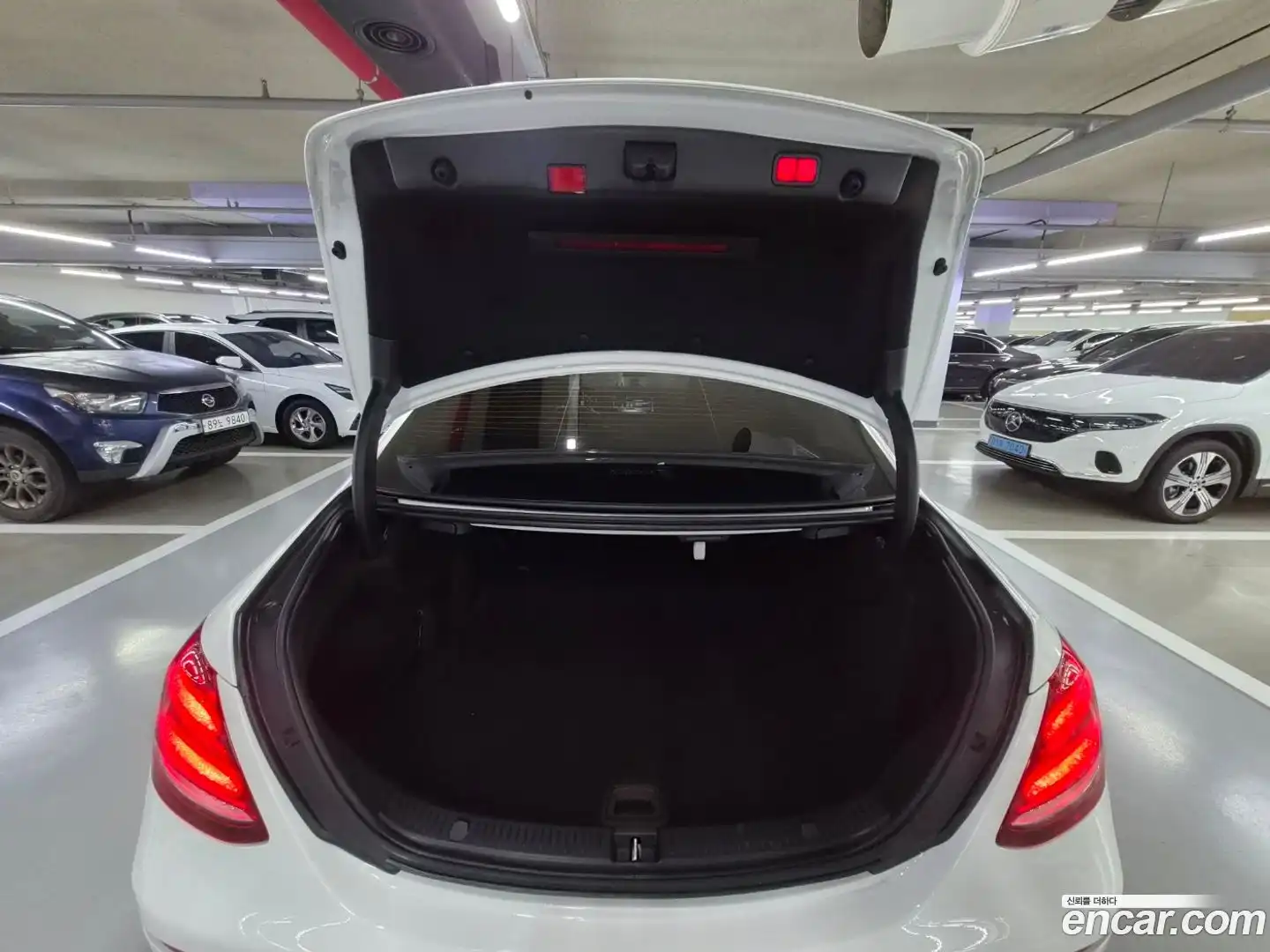E-Class Mercedes-Benz 2020.3-OPTION-024