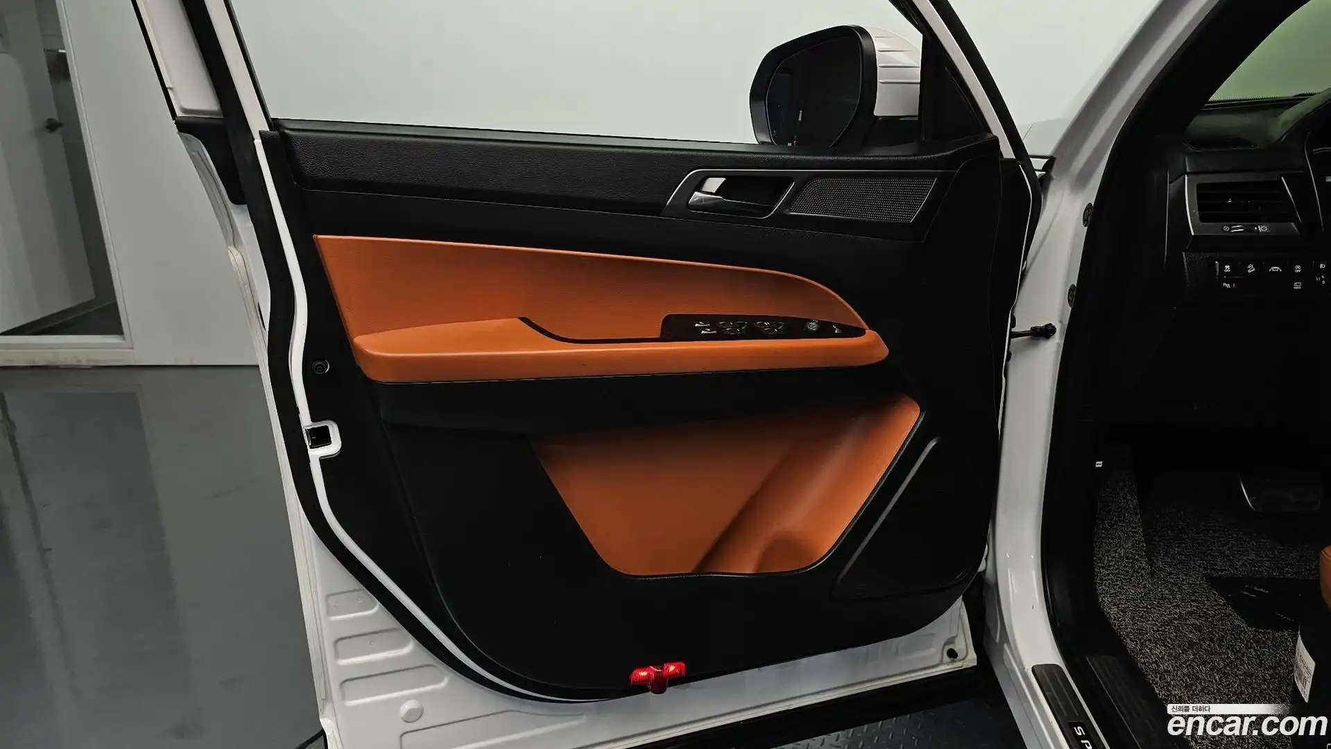 Rexton KG Mobility 2022.1-OPTION-015