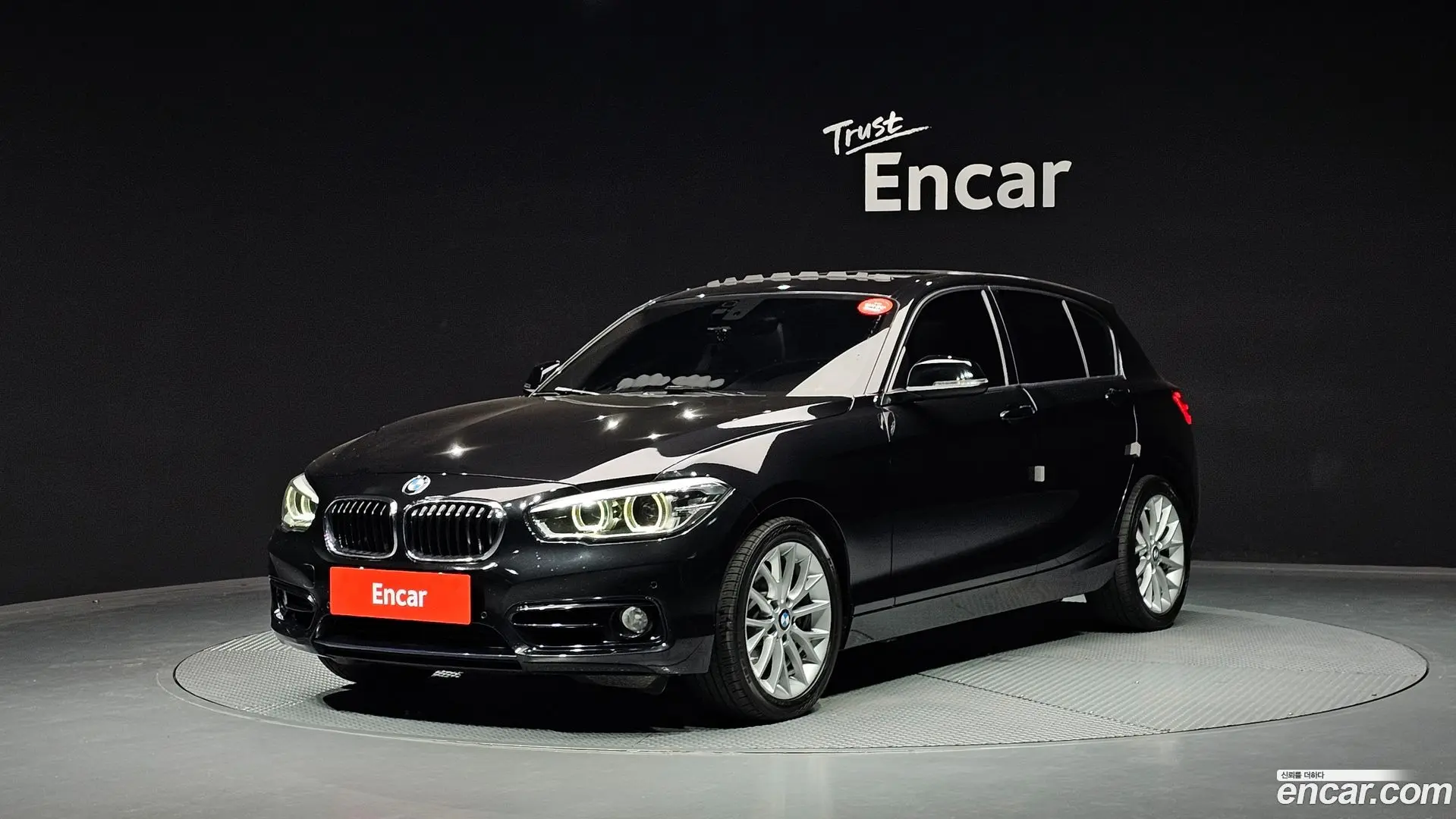 Main__Slider__Photo:1-Series BMW 2016.4-0