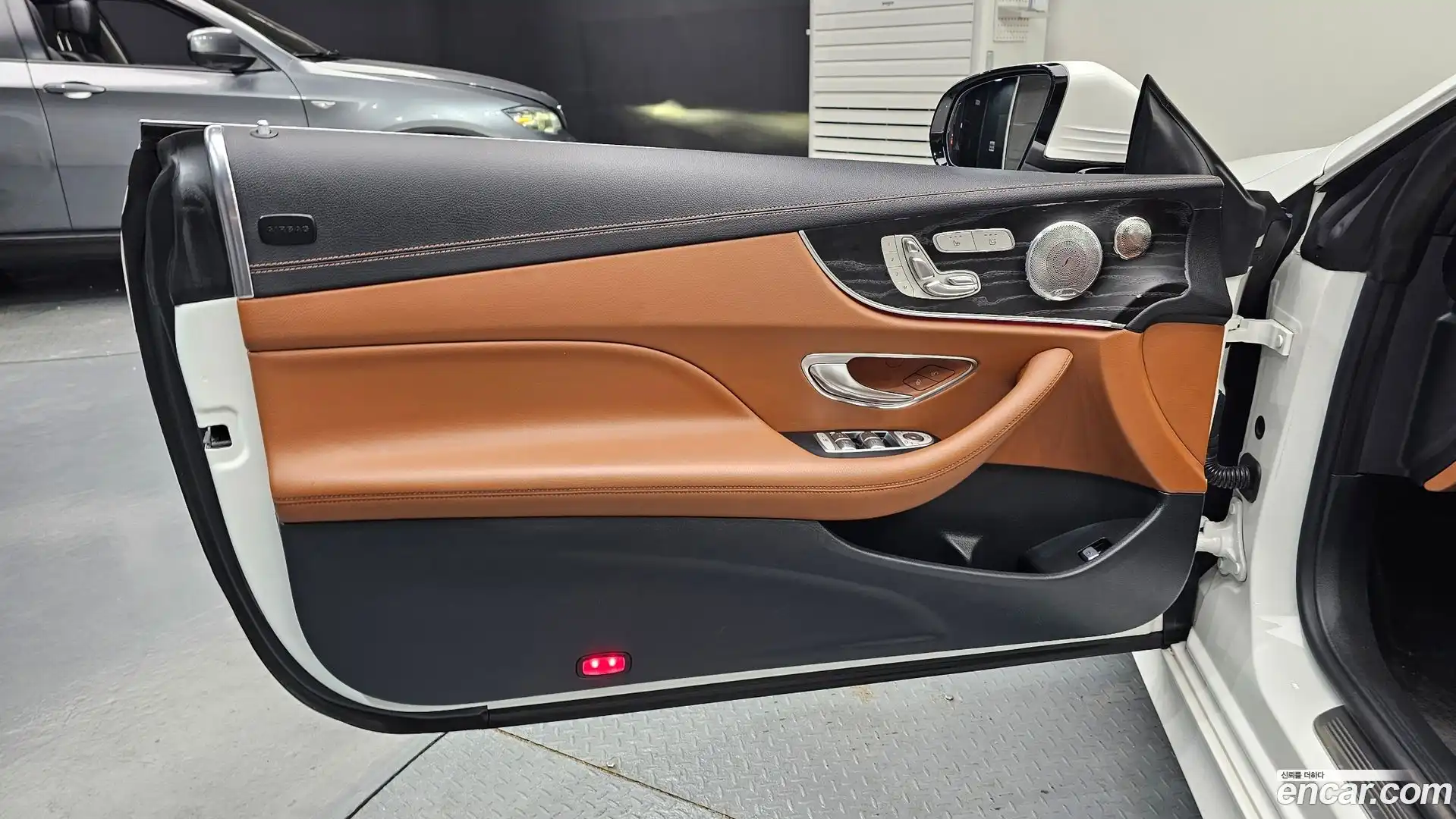 E-Class Mercedes-Benz 2018.9-INNER-034