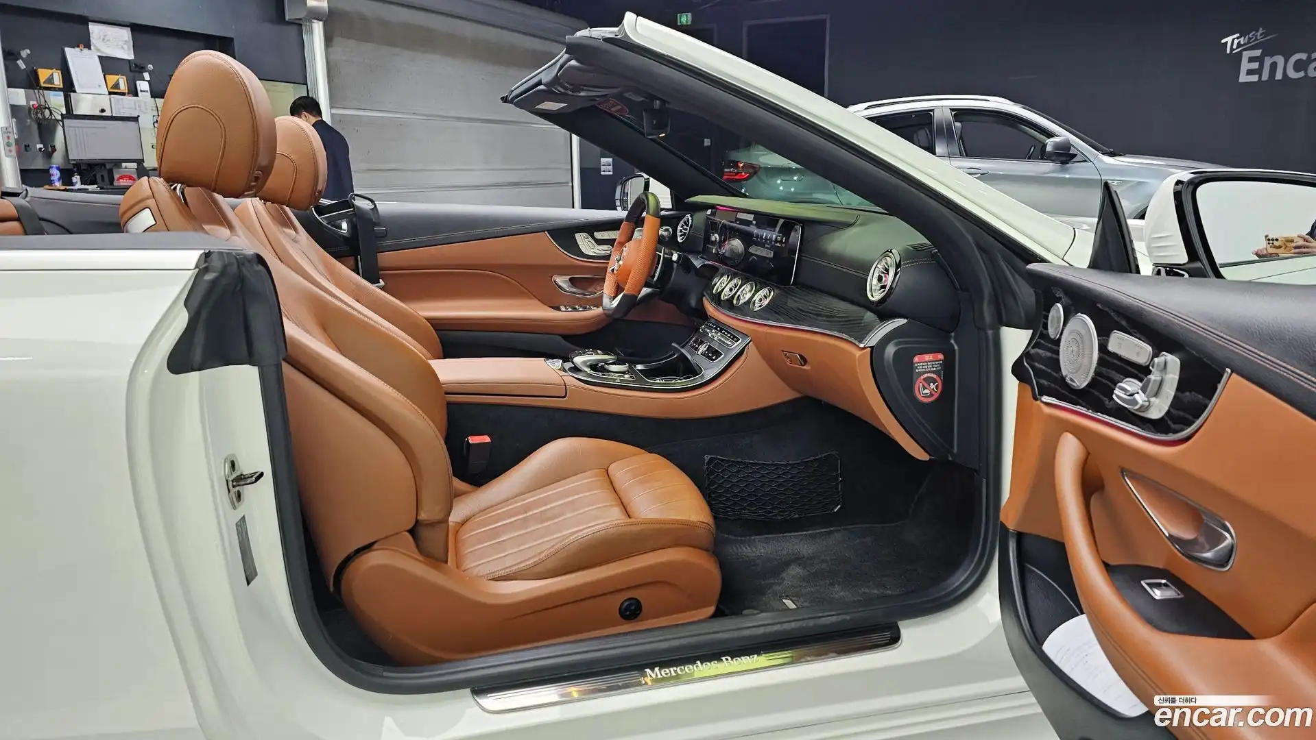 E-Class Mercedes-Benz 2018.9-INNER-036