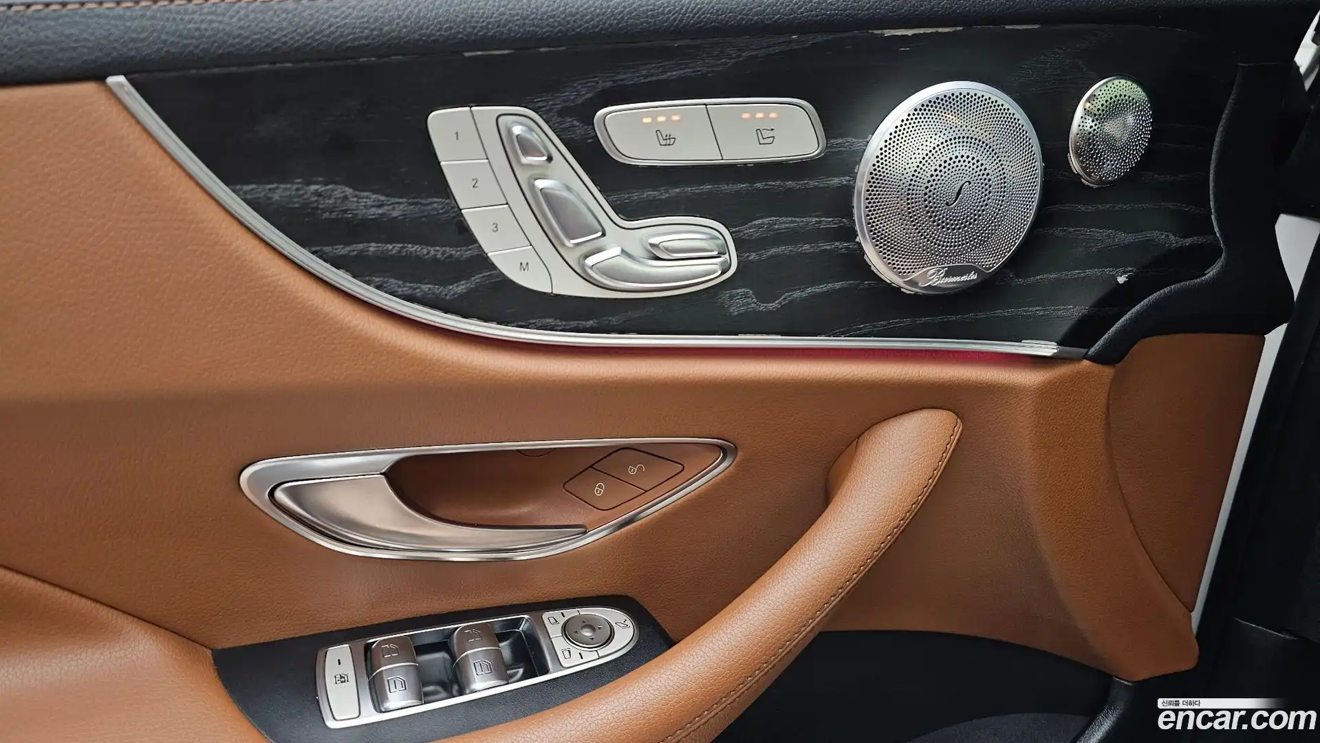 E-Class Mercedes-Benz 2018.9-OPTION-042
