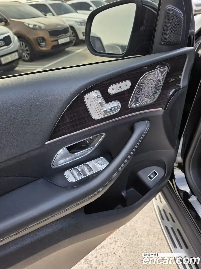 GLE-Class Mercedes-Benz 2021.4-OUTER-006