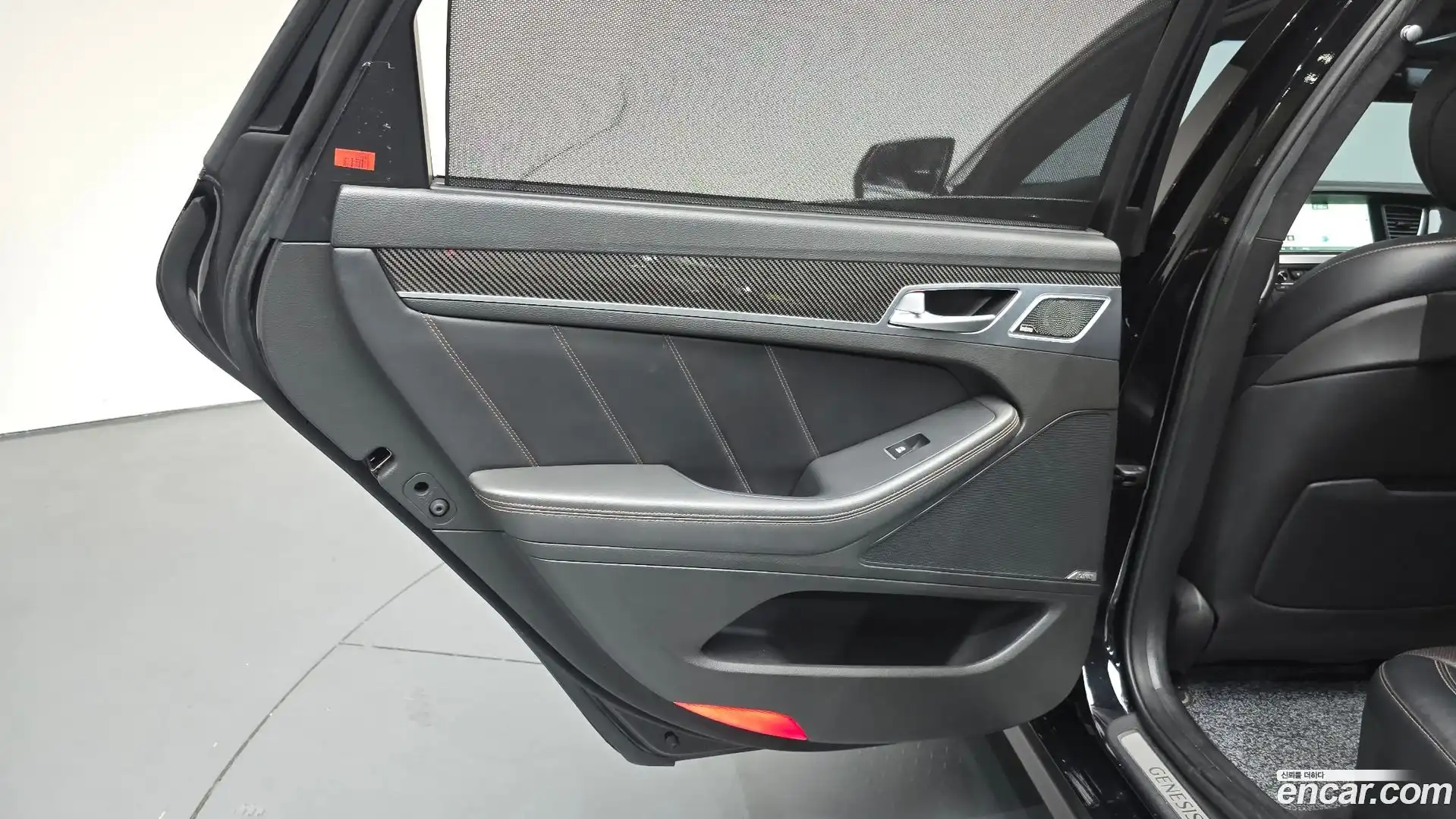 G80 Genesis 2017.4-INNER-035