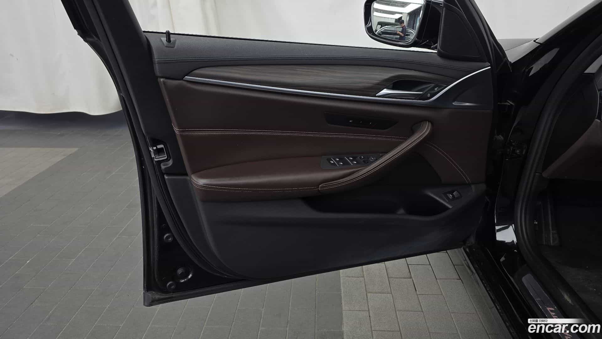 5-Series BMW 2019.7-INNER-034