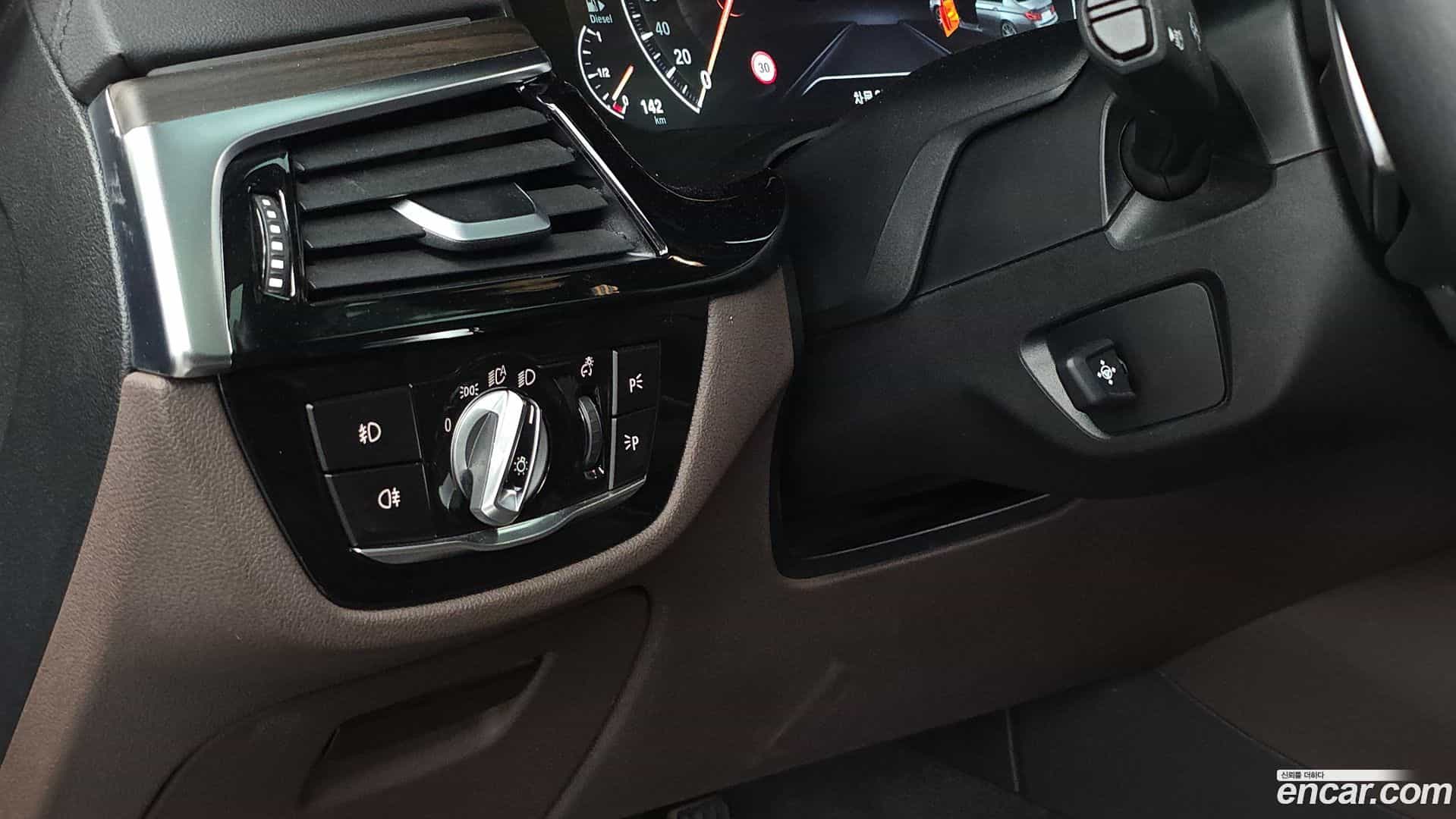 5-Series BMW 2019.7-OPTION-042
