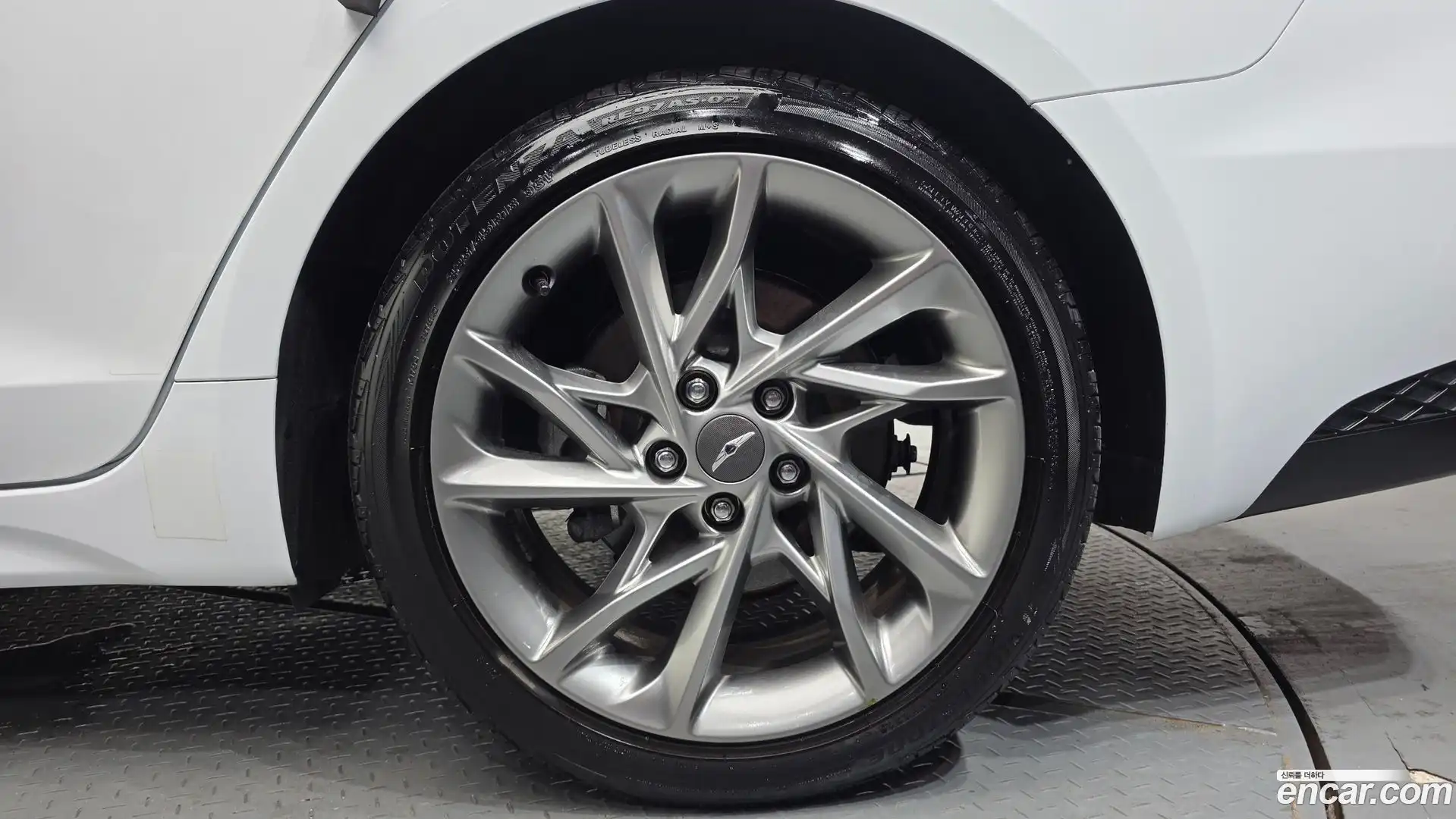 G70 Genesis 2023.1-OUTER-031
