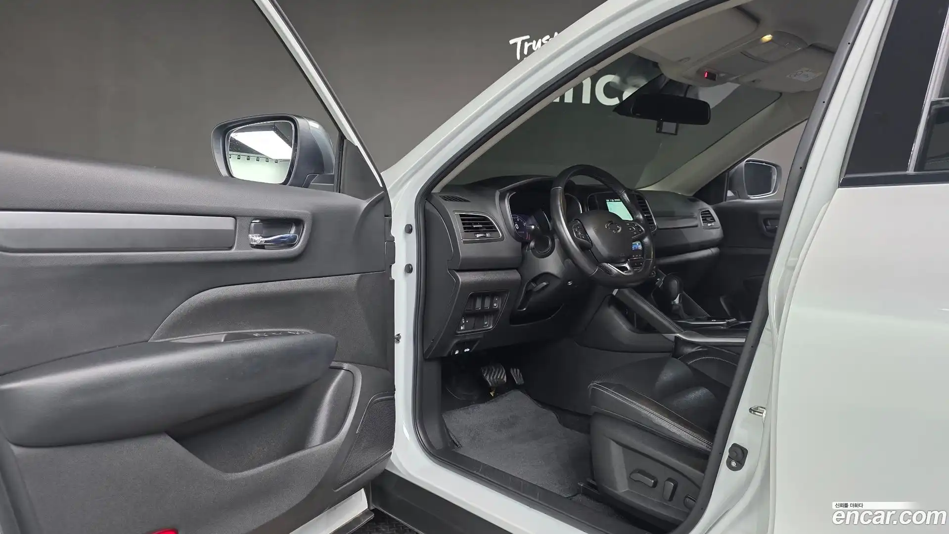 QM6 Renault Korea 2022.0-INNER-010