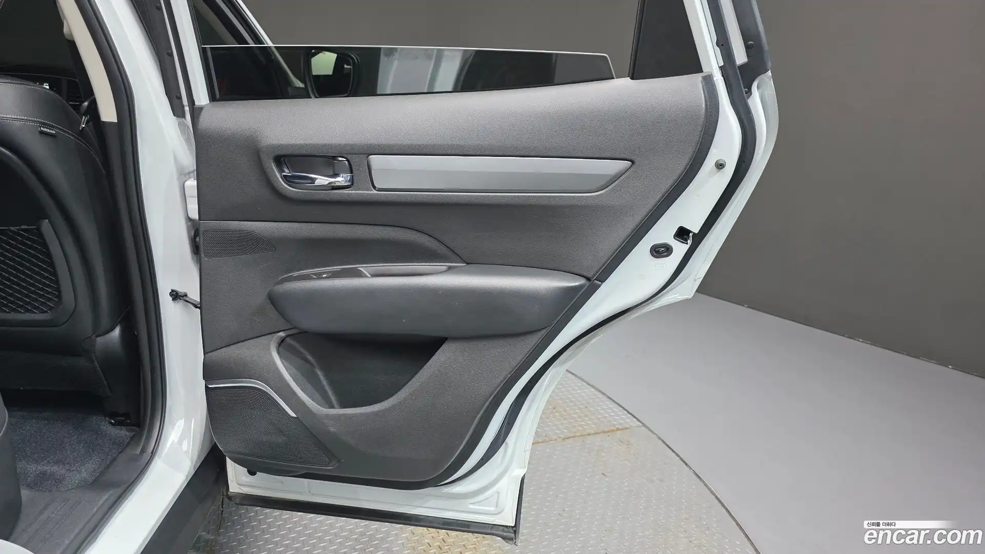 QM6 Renault Korea 2022.0-INNER-035