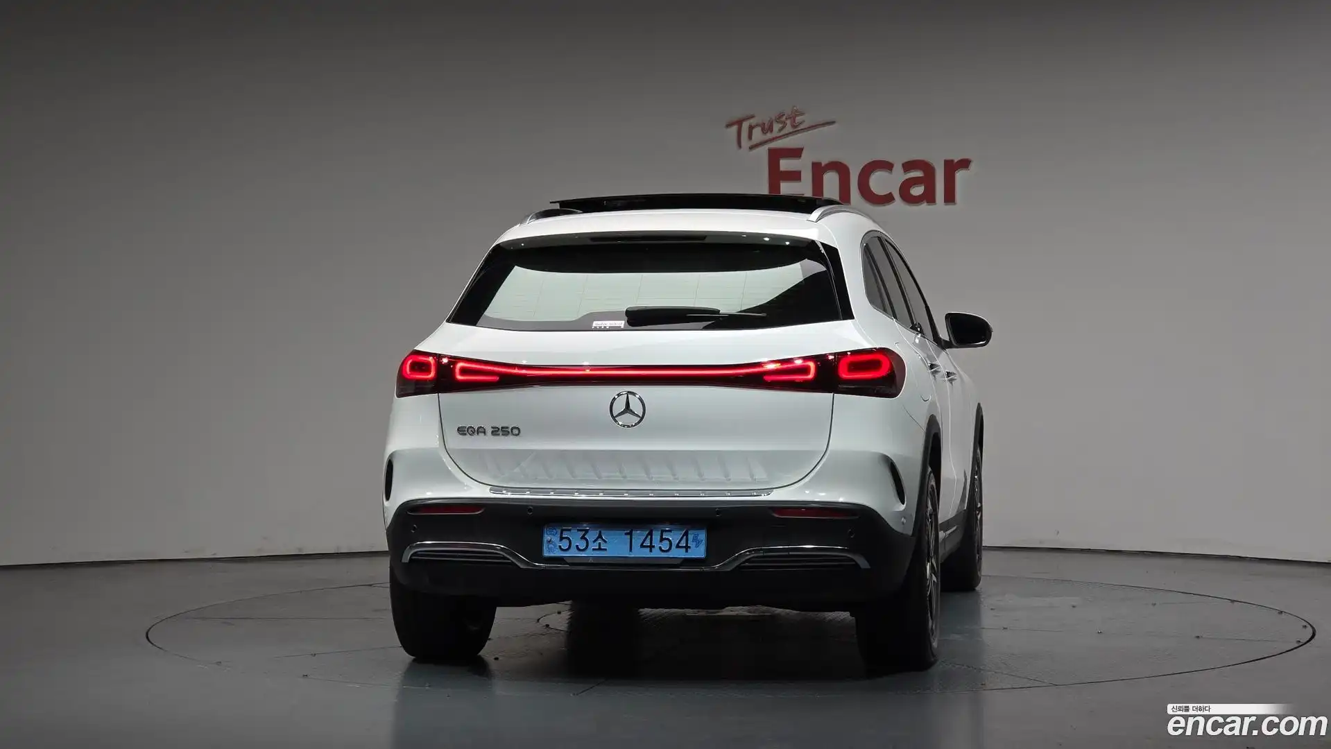 EQA Mercedes-Benz 2023.3-OUTER-004