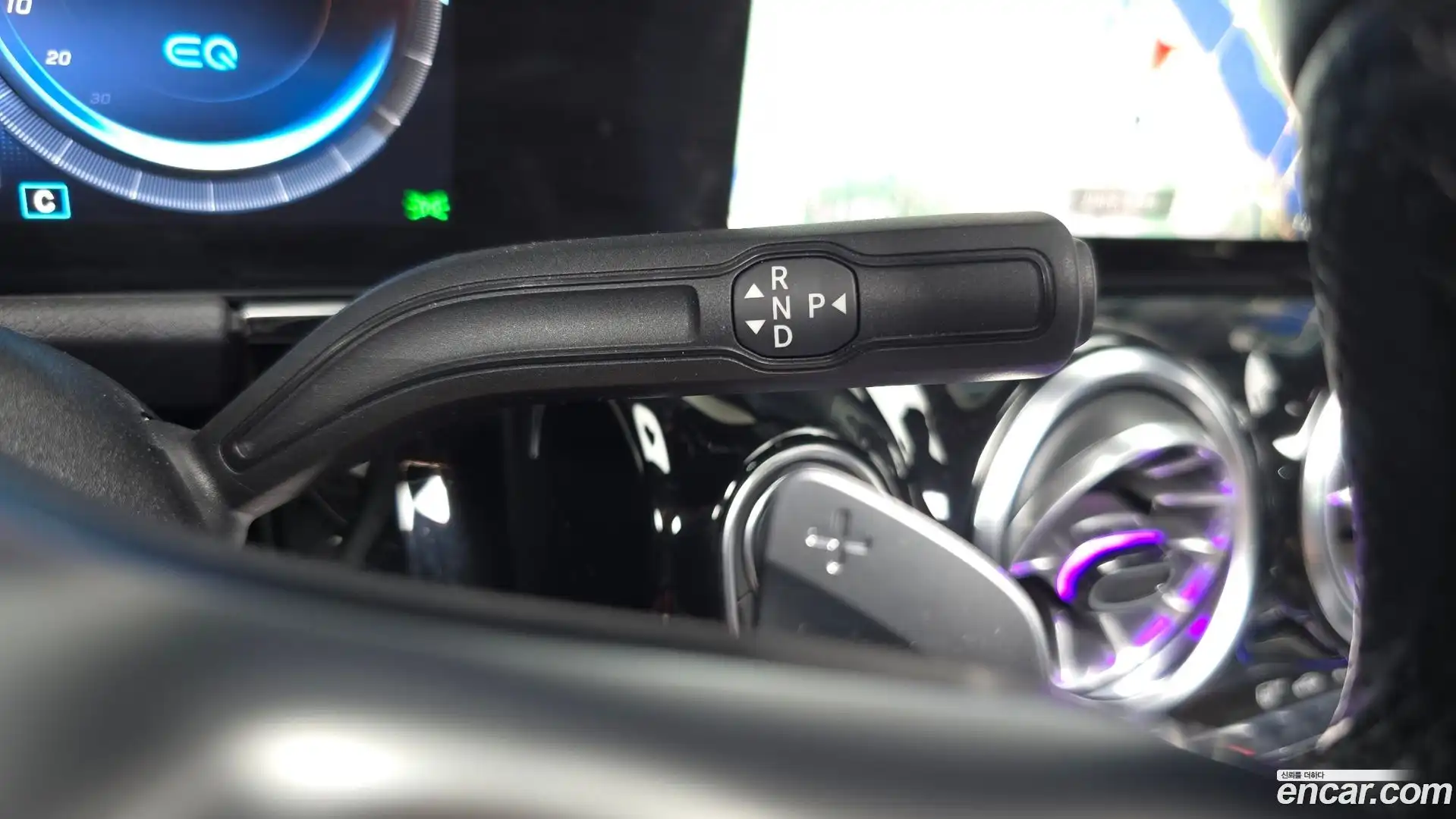EQA Mercedes-Benz 2023.3-INNER-009