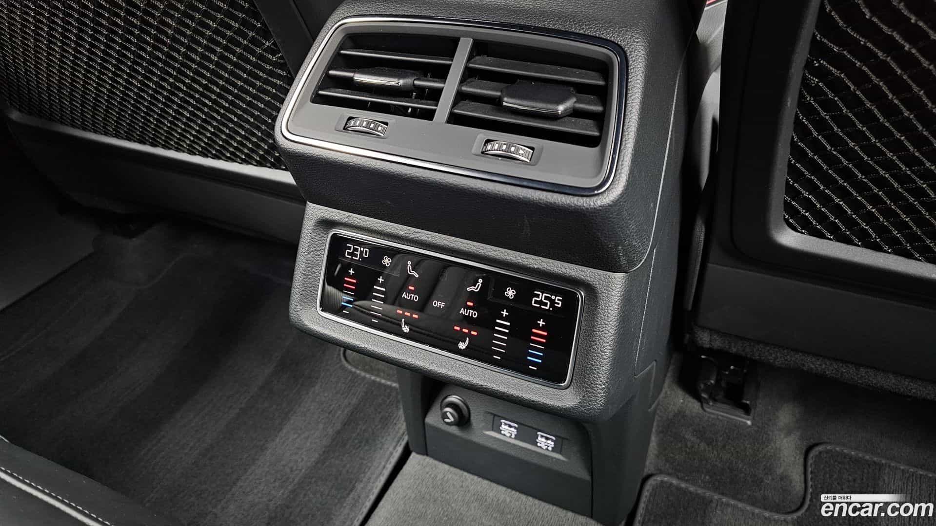 e-tron Audi 2020.6-OPTION-044