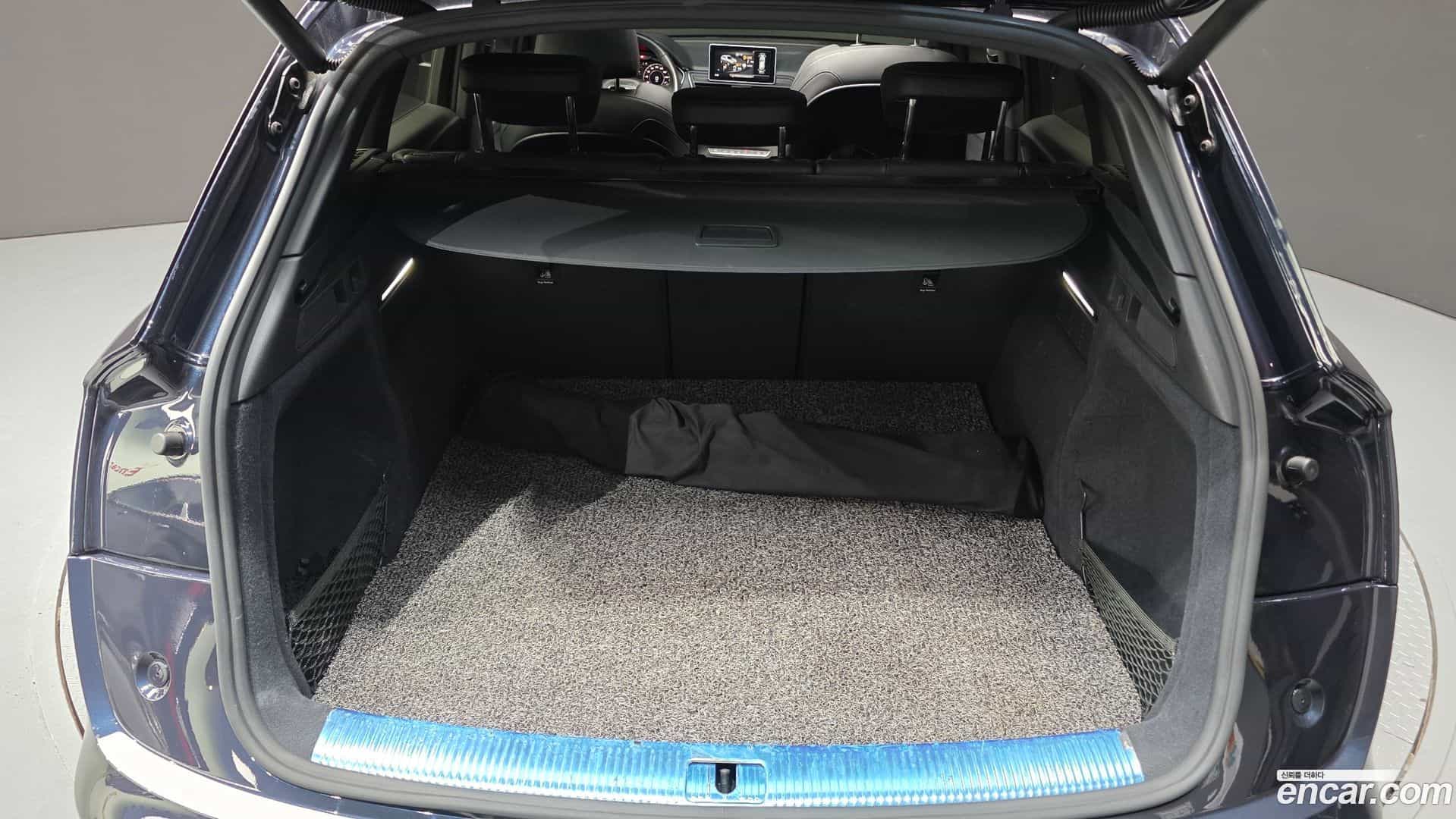 Q5 Audi 2020.4-OPTION-042