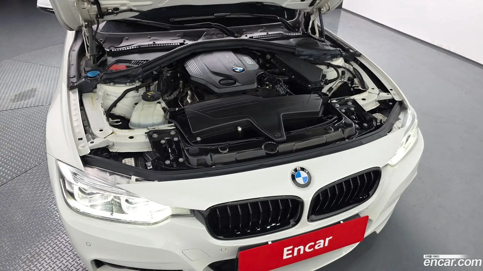 3-Series BMW 2017.5-OUTER-006