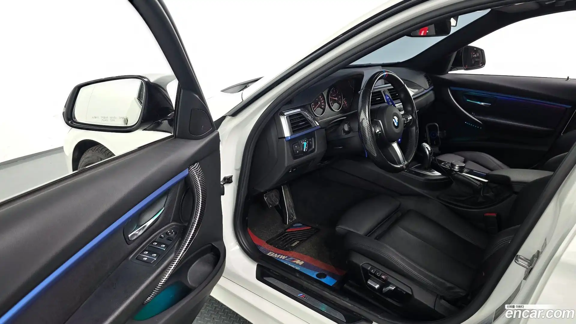 3-Series BMW 2017.5-INNER-010
