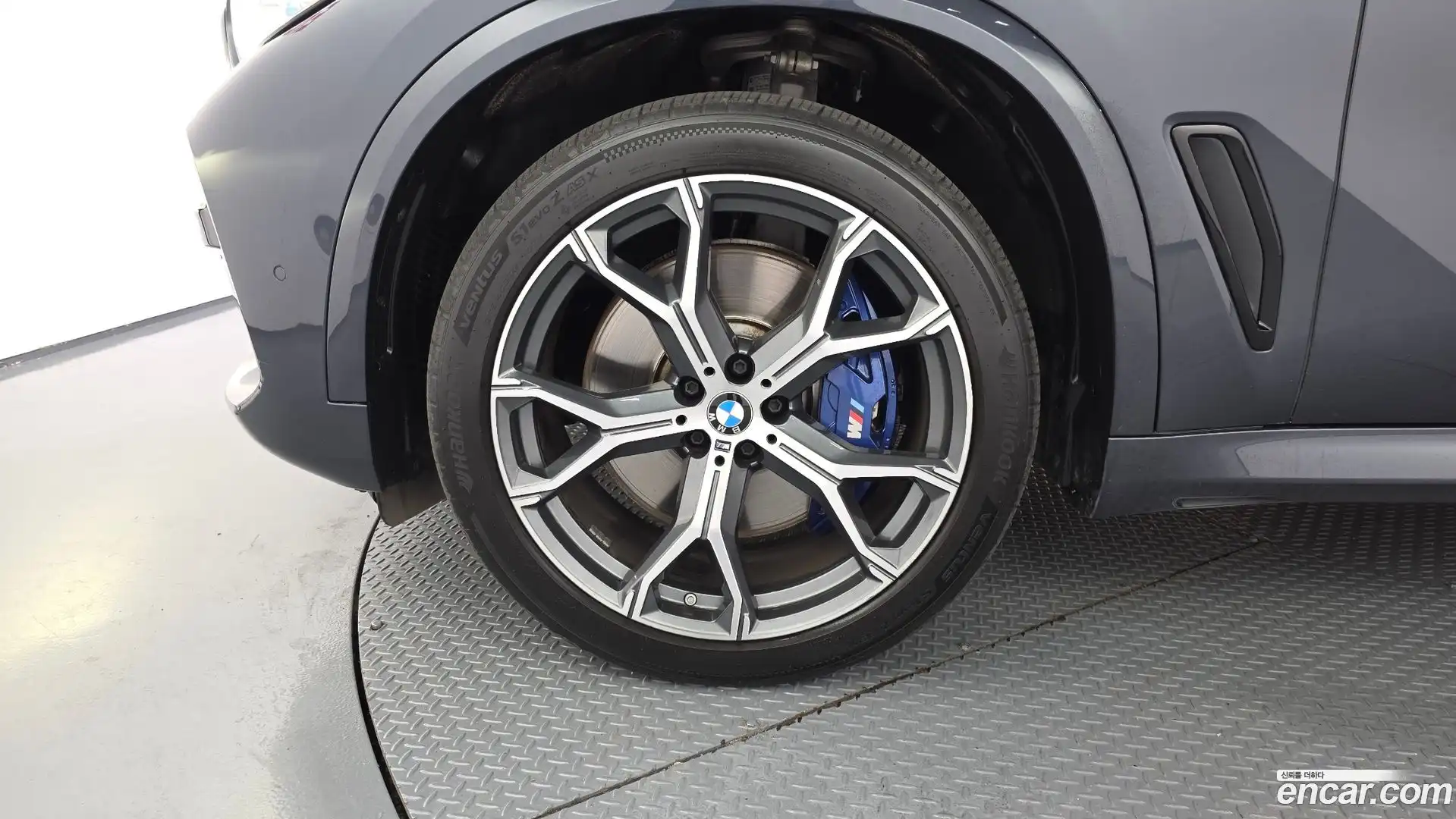 X5 BMW 2021.0-OUTER-005