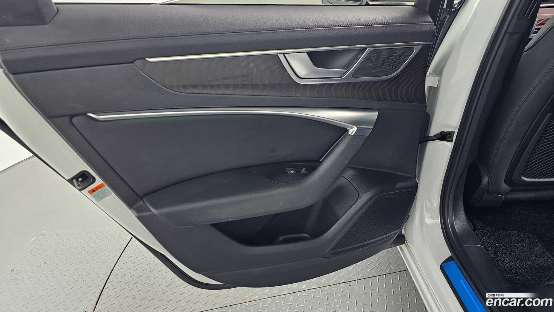 A6 Audi 2021.5-INNER-035