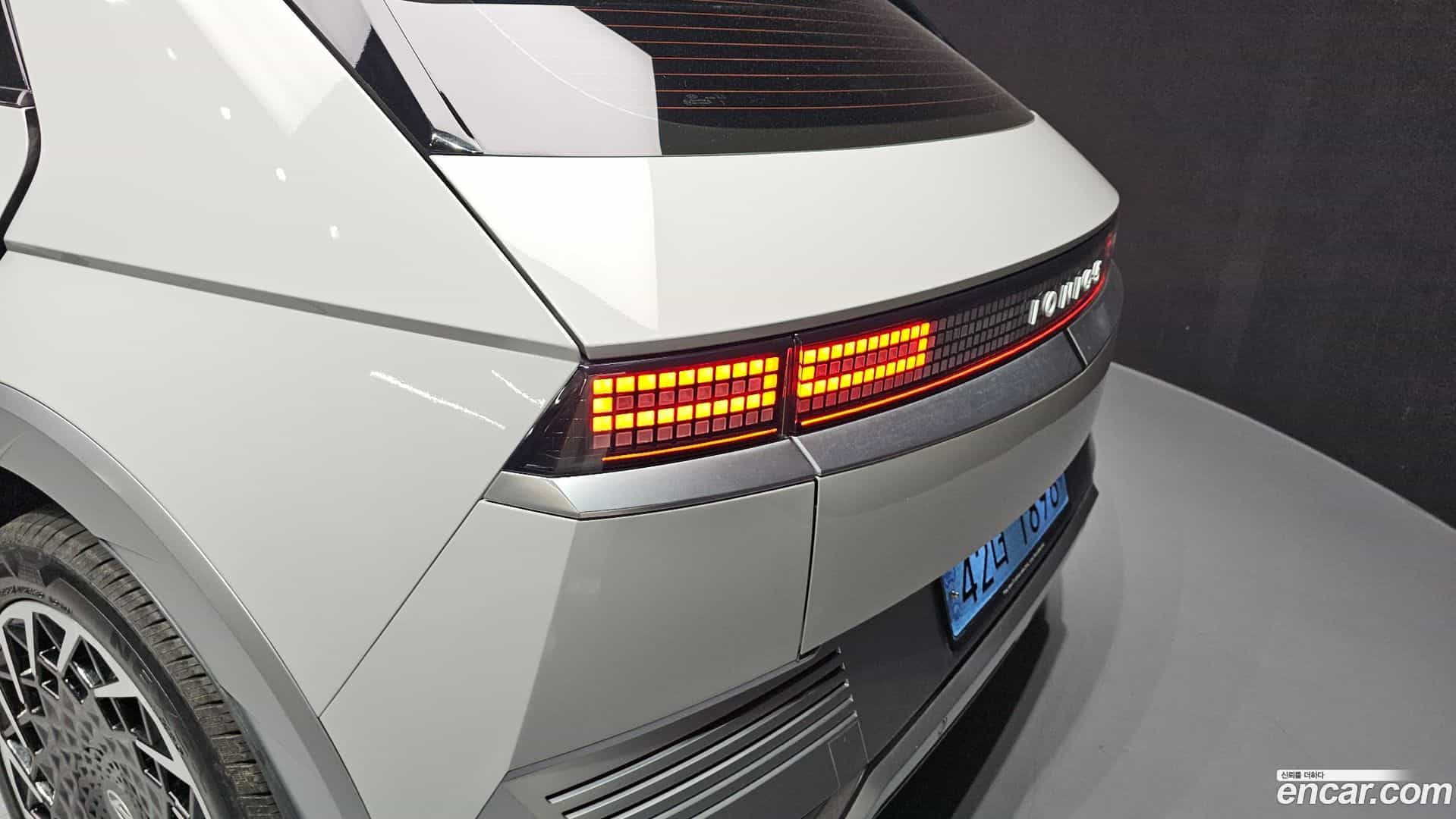 Ioniq5 Hyundai 2022.2-OUTER-033