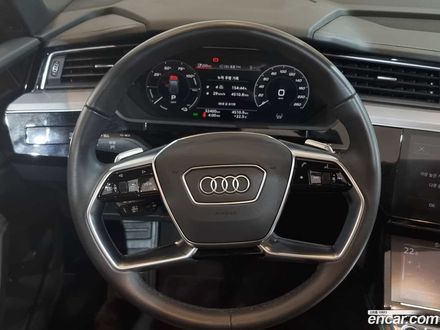 e-tron Audi 2023.6-OPTION-016