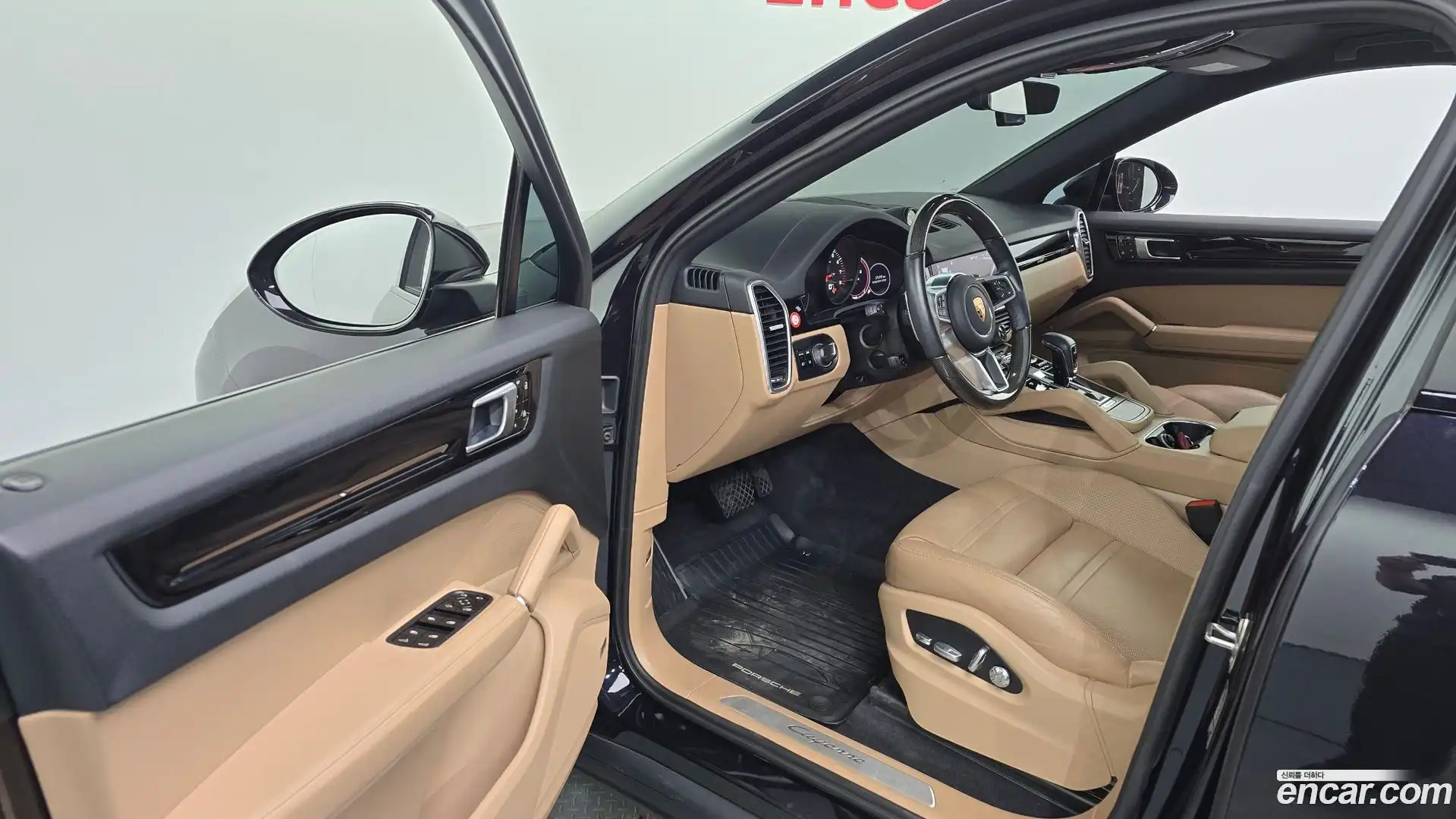 Cayenne Porsche 2020.5-INNER-010