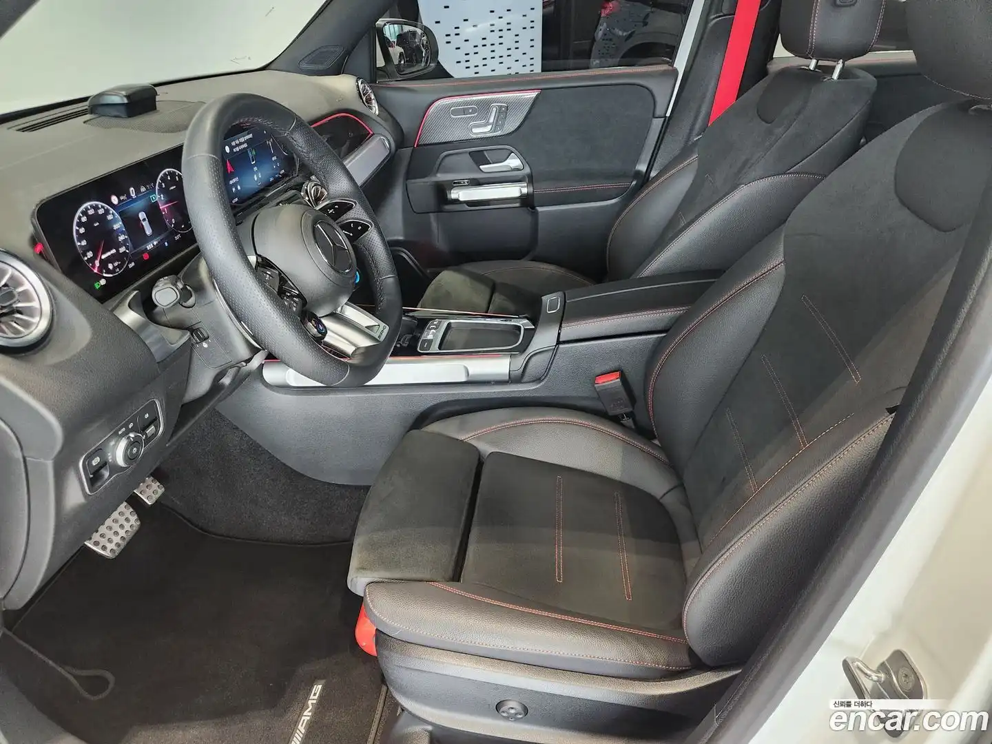 GLB-Class Mercedes-Benz 2025.7-OPTION-023
