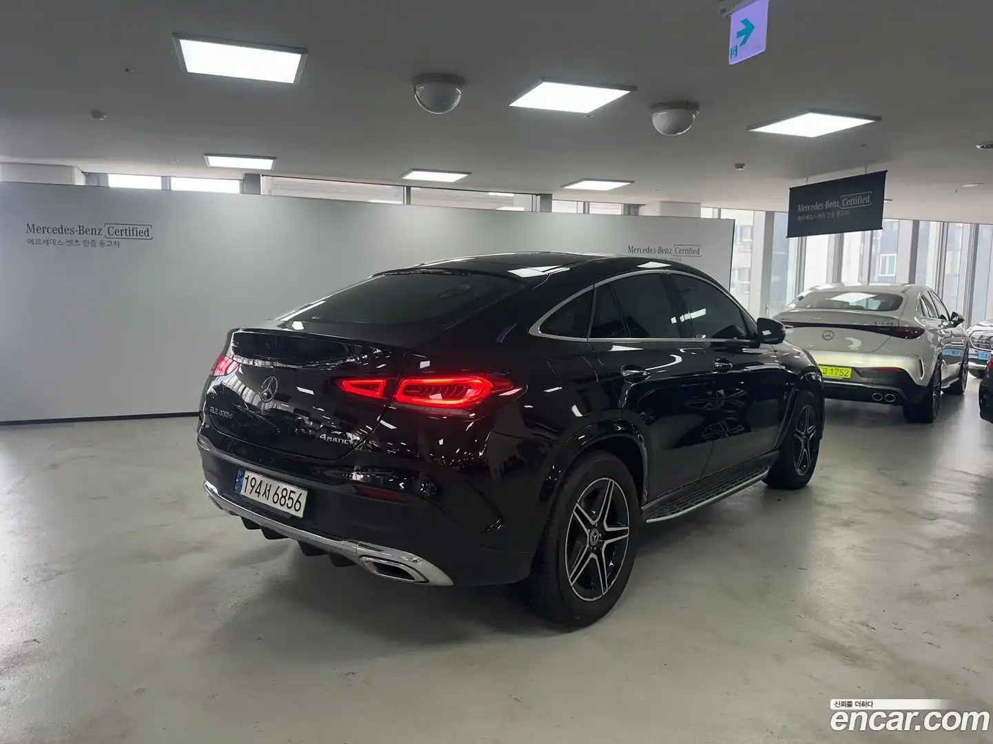GLE-Class Mercedes-Benz 2021.7-OUTER-002