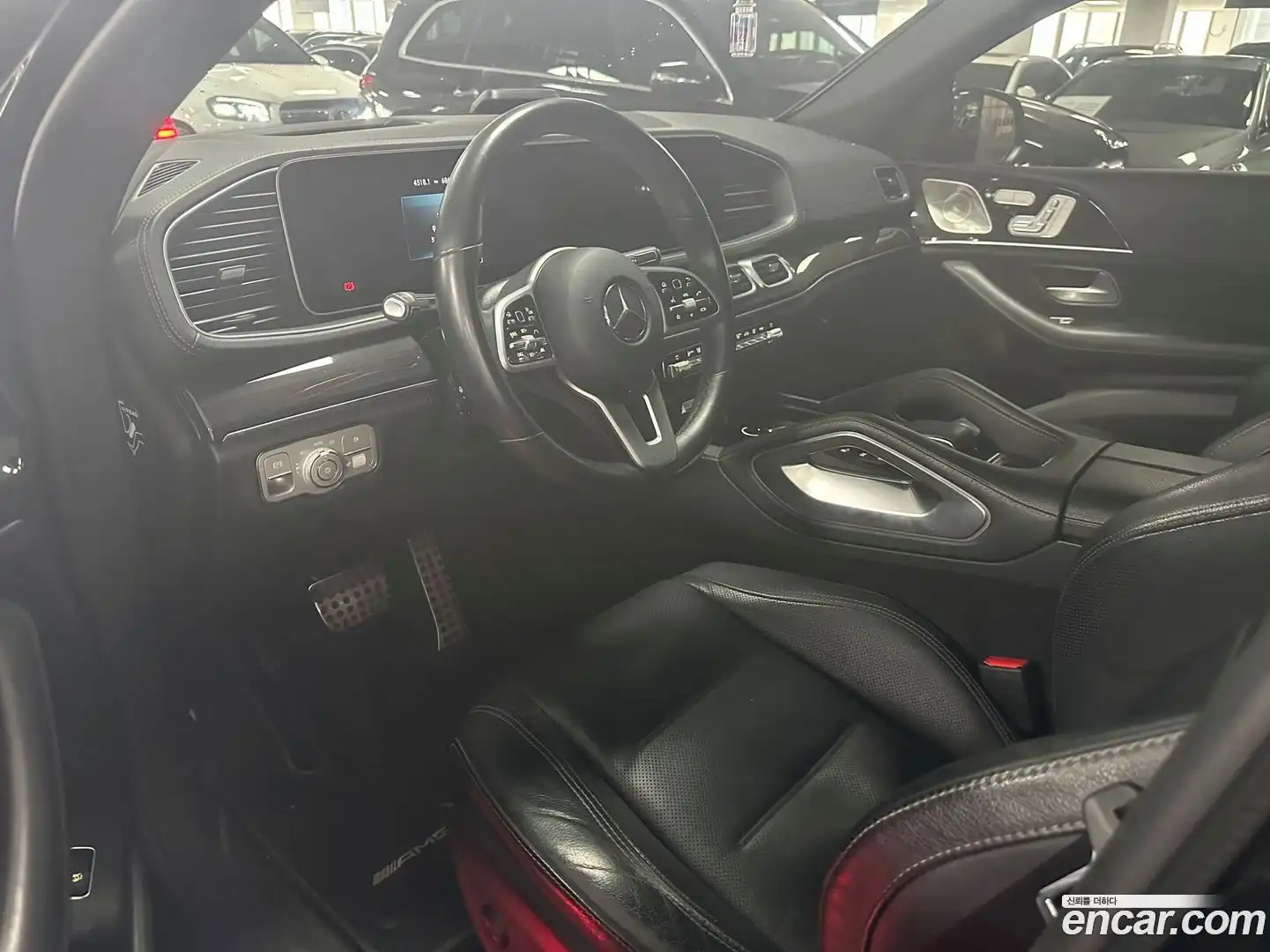 GLE-Class Mercedes-Benz 2021.7-INNER-009