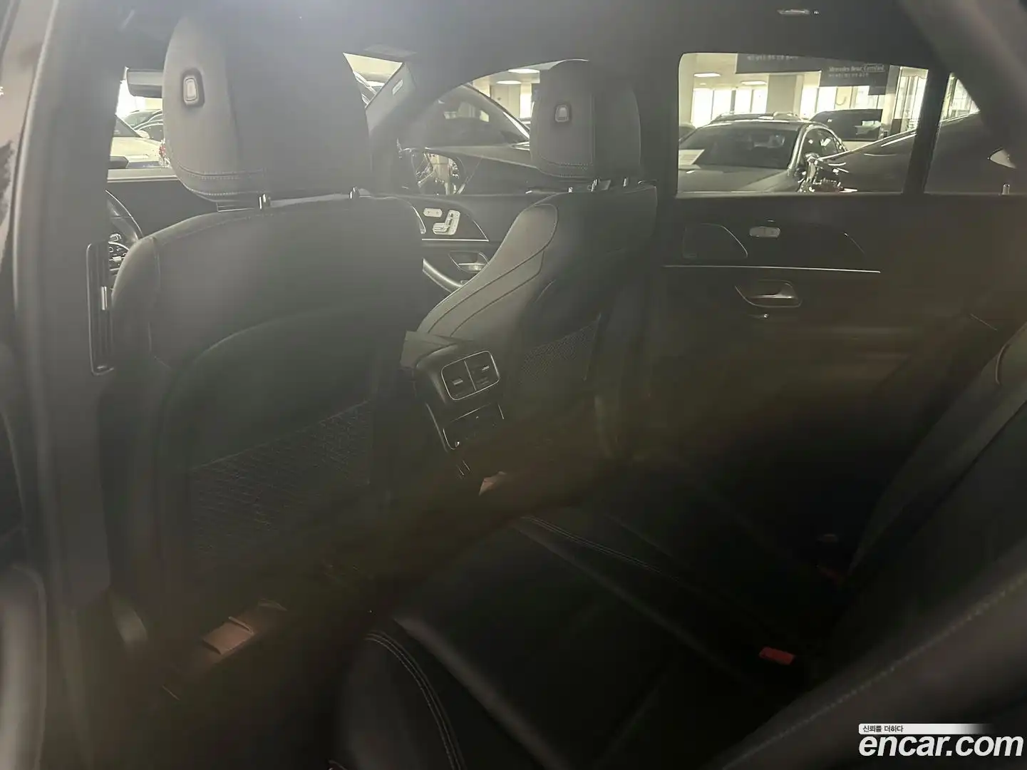 GLE-Class Mercedes-Benz 2021.7-INNER-010