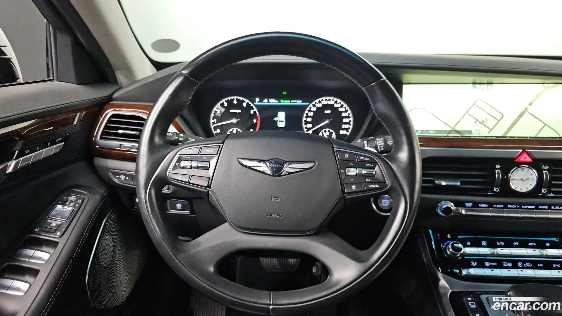 EQ900 Genesis 2016.0-OPTION-017